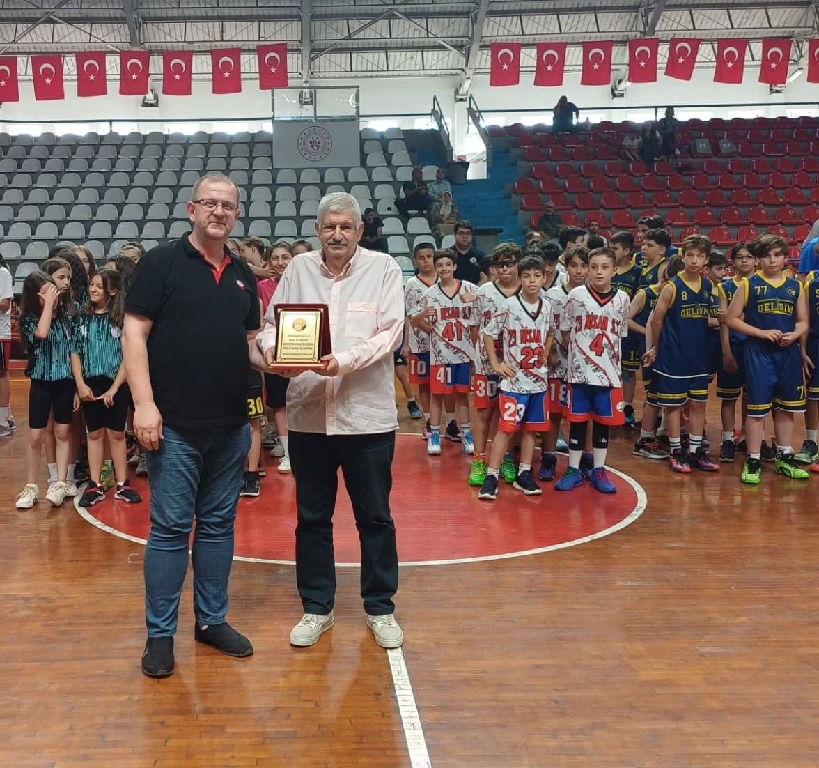 U 12 Ligi’nde Gölcük Basketbol Şampiyon (3)