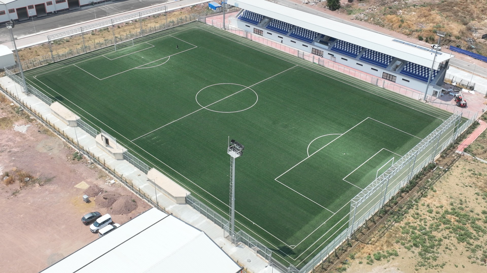 Alikahya’ya Fifa Standardında Futbol Sahası Geliyor (2)