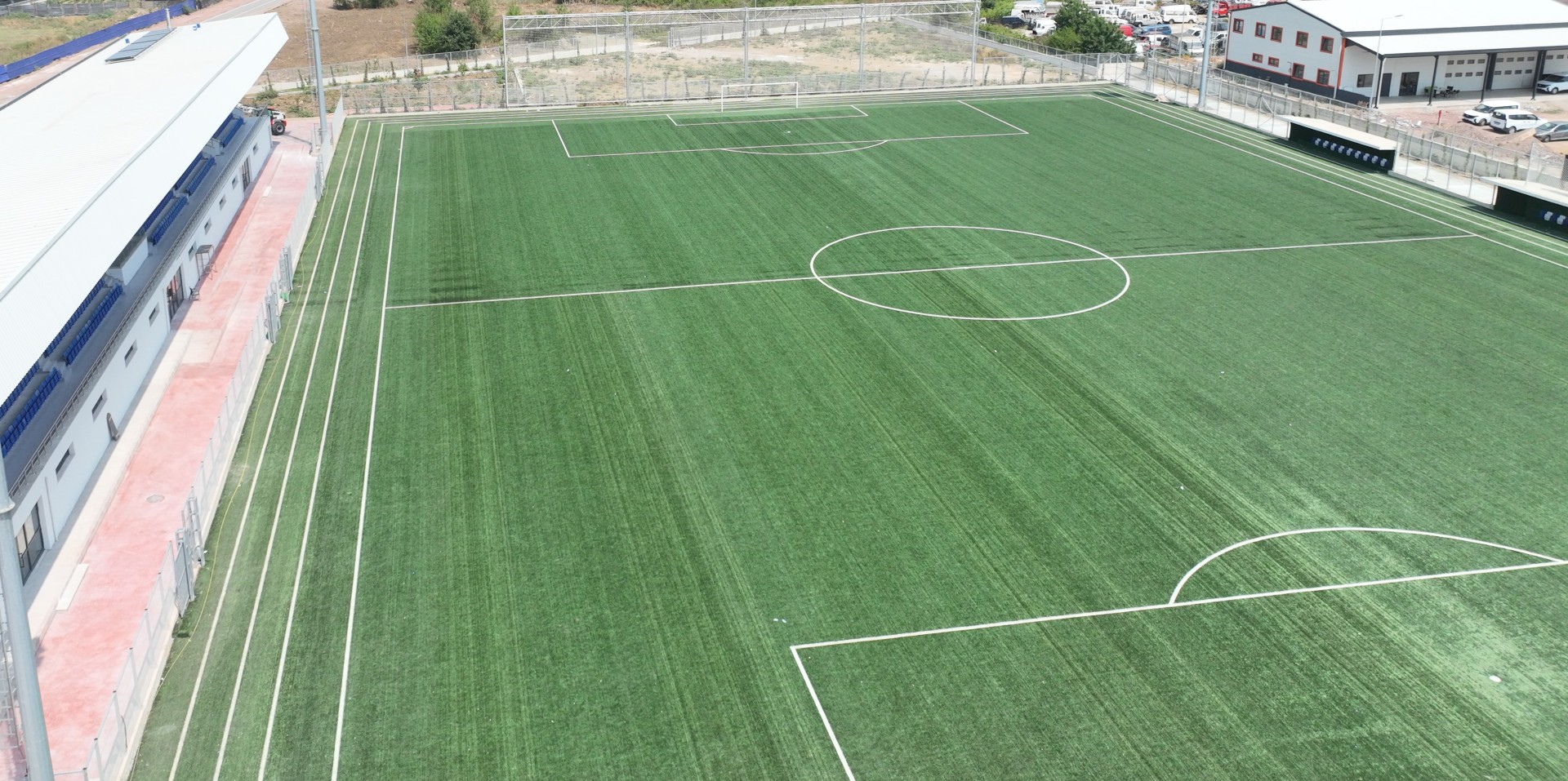 Alikahya’ya Fifa Standardında Futbol Sahası Geliyor (5)