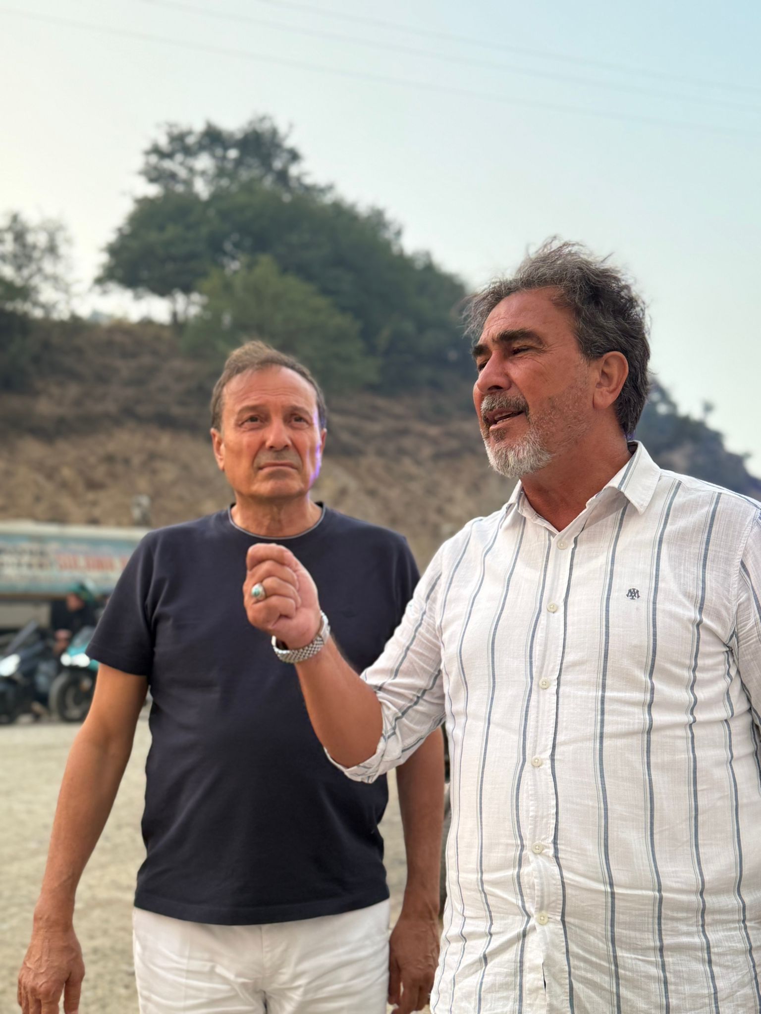 Aşıla, Karamürsel Yangın Bölgesinde Vatandaşlarla Bir Araya Geldi (2)