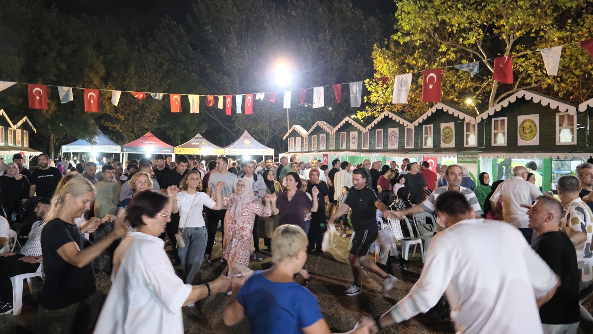 Başiskele’de Farklı Kültürler Festivalde Buluştu 2