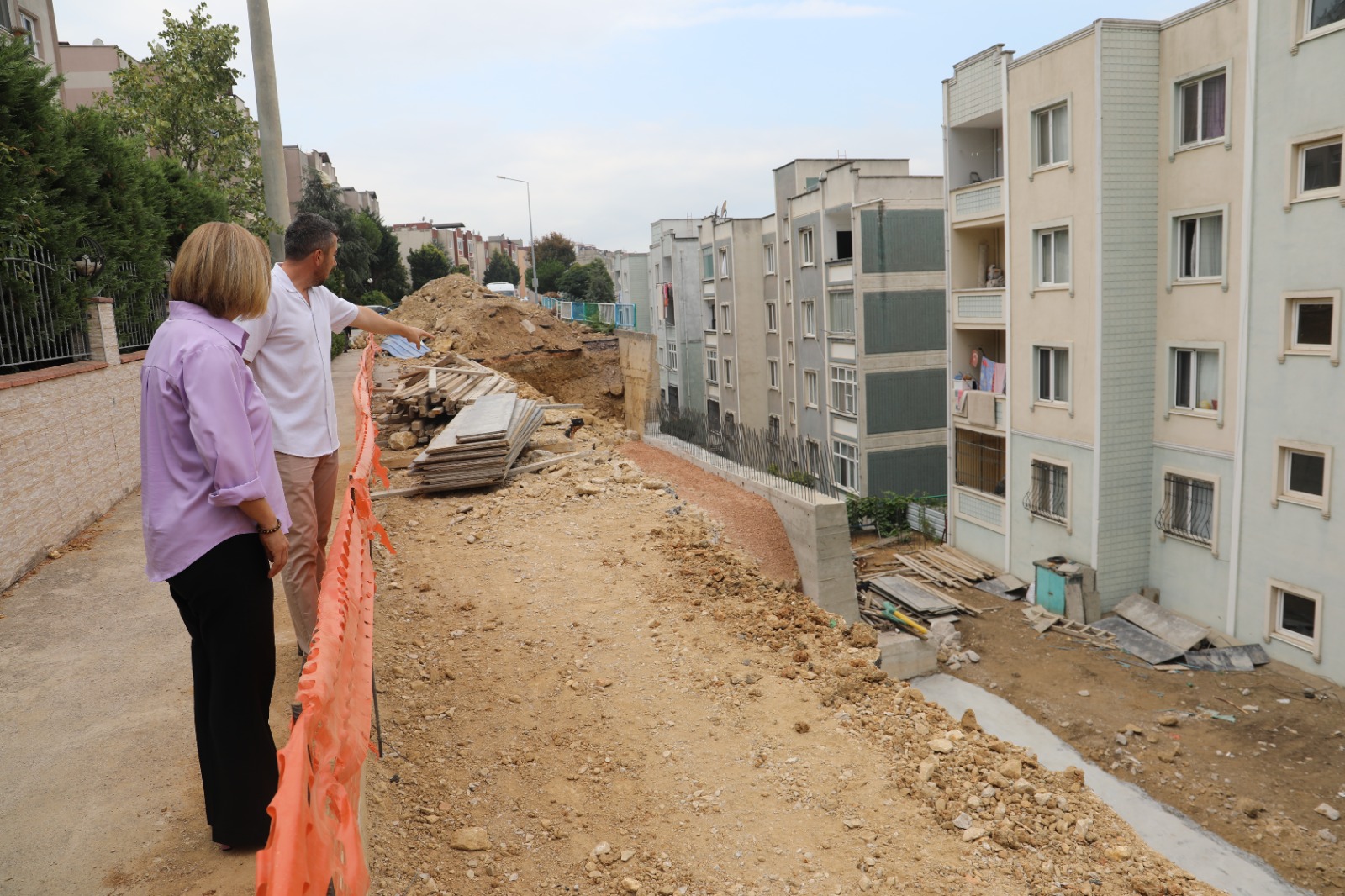 Başklan Hürriyet’ten Yeni İstinat Duvarı Çalışmasına Sahada Denetim! (1)