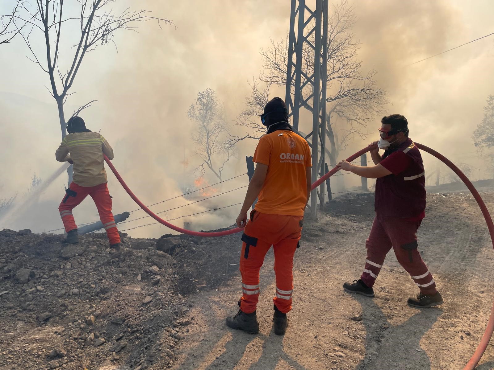 Bursa’dan Kocaeli’ye Sıçrayan Orman Yangınına Müdahale Sürüyor (1)