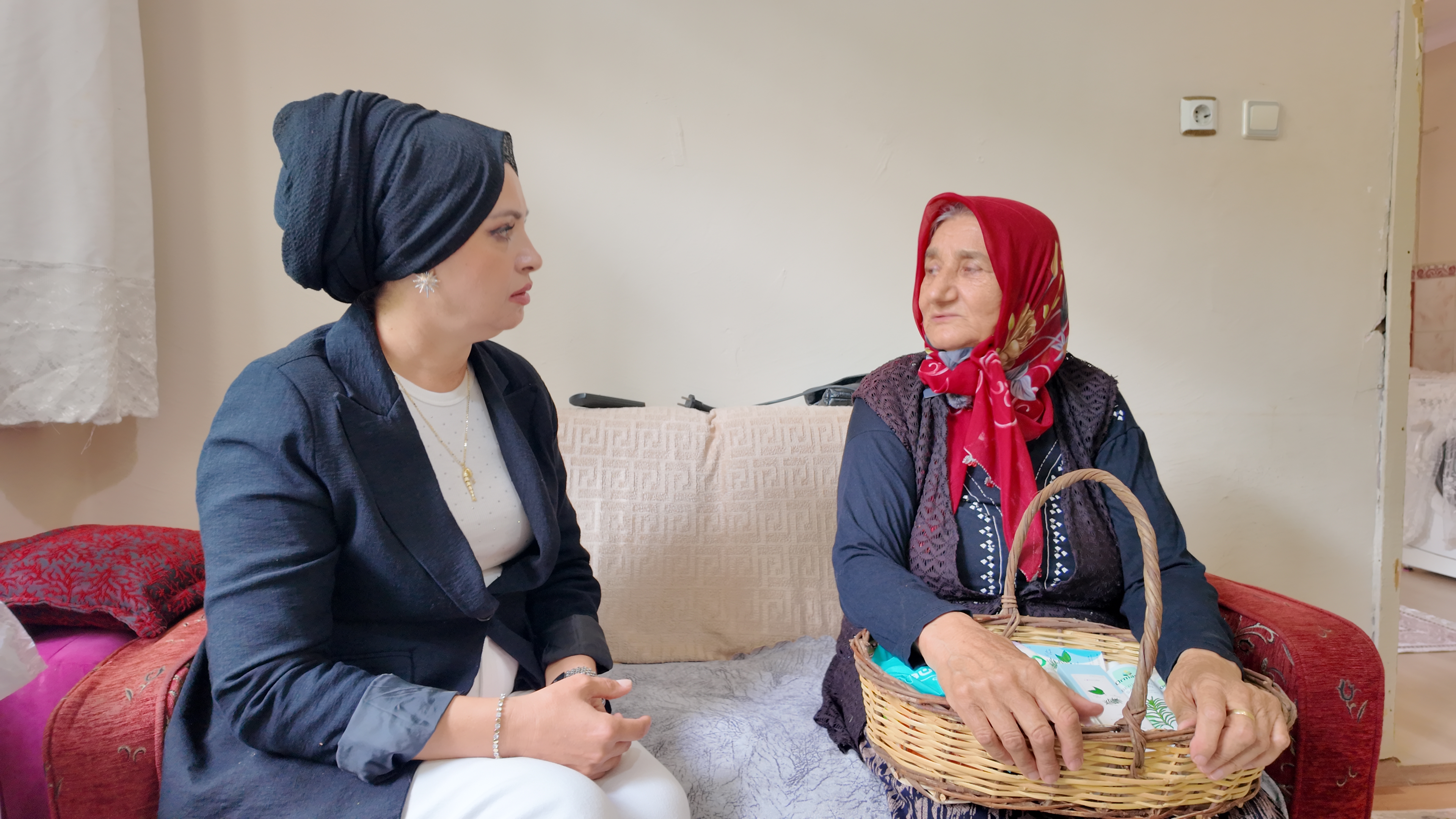 Büyükşehir'den Her Kapıya Bir Gönül Köprüsü