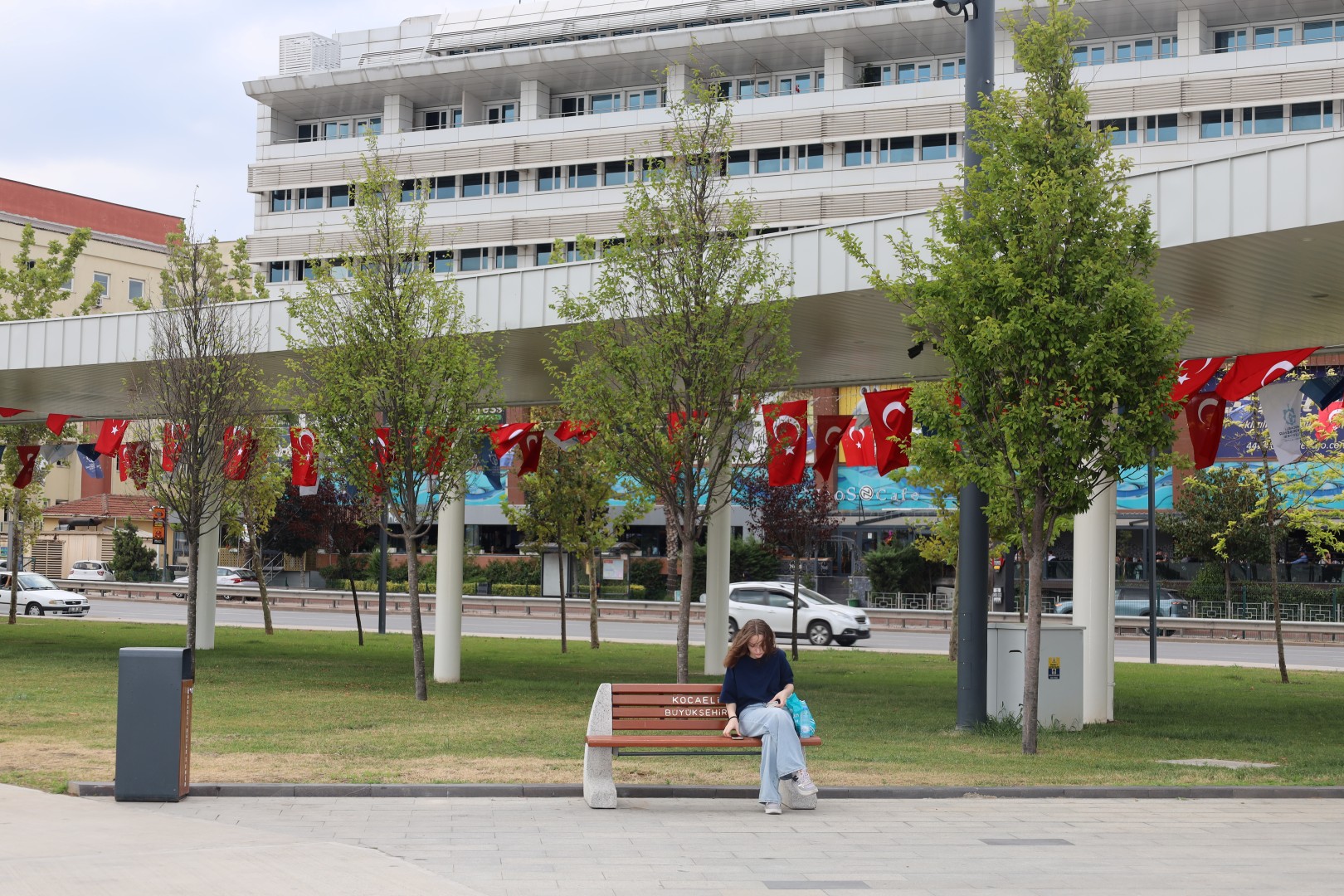 Büyükşehir'in Yeşil Hassasiyeti Milli İrade Meydanı'na Da Yansıdı ( (6)