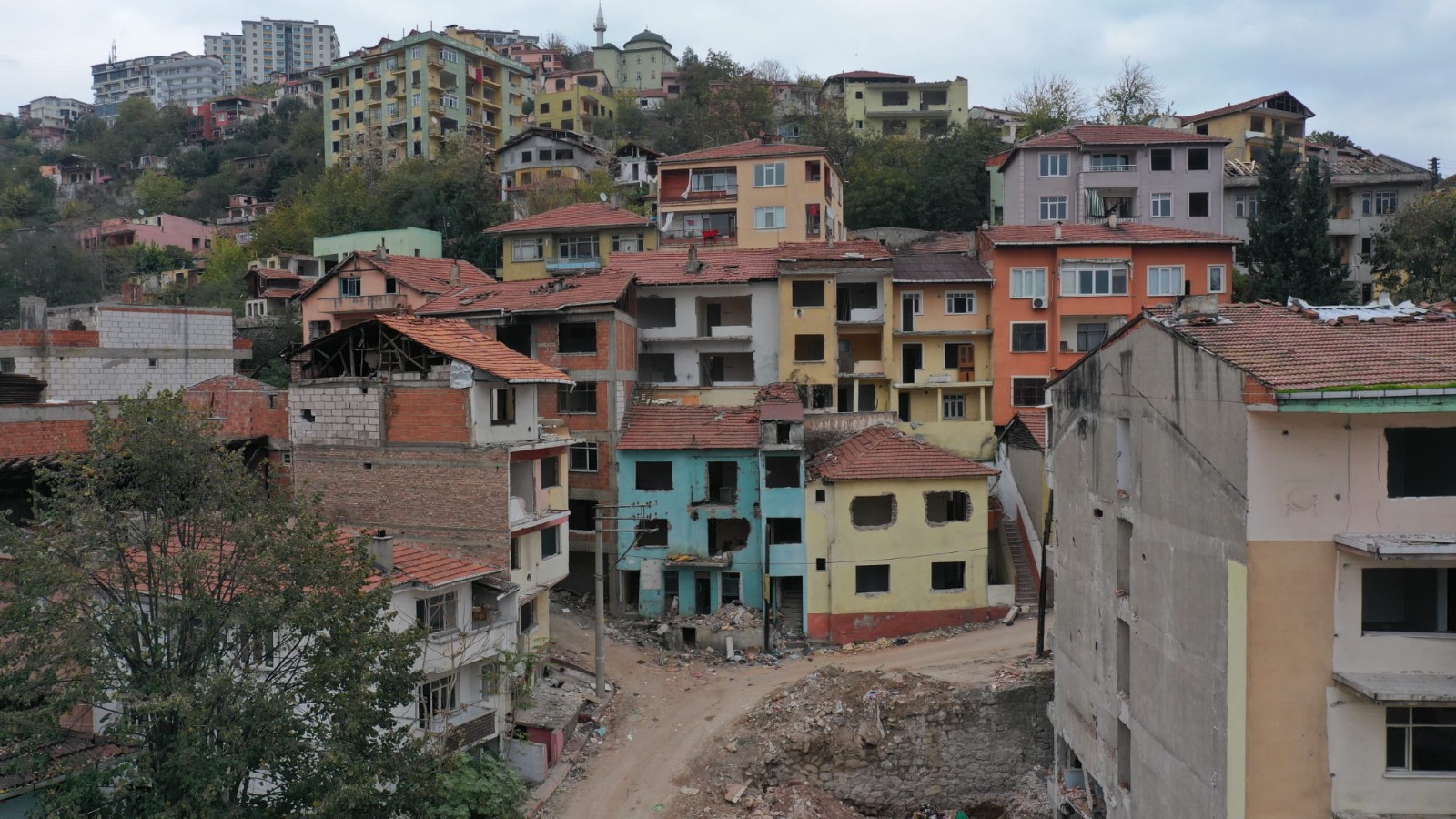 Cedit Mahallesi 3 Yılda Baştan Aşağı Yenilendi! (2)
