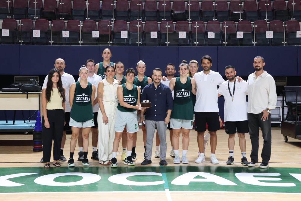 Danilos Pizza Yeni Adıyla Lige Hazır! Kocaeli Kadın Basketbol Sezona Başladı (5)