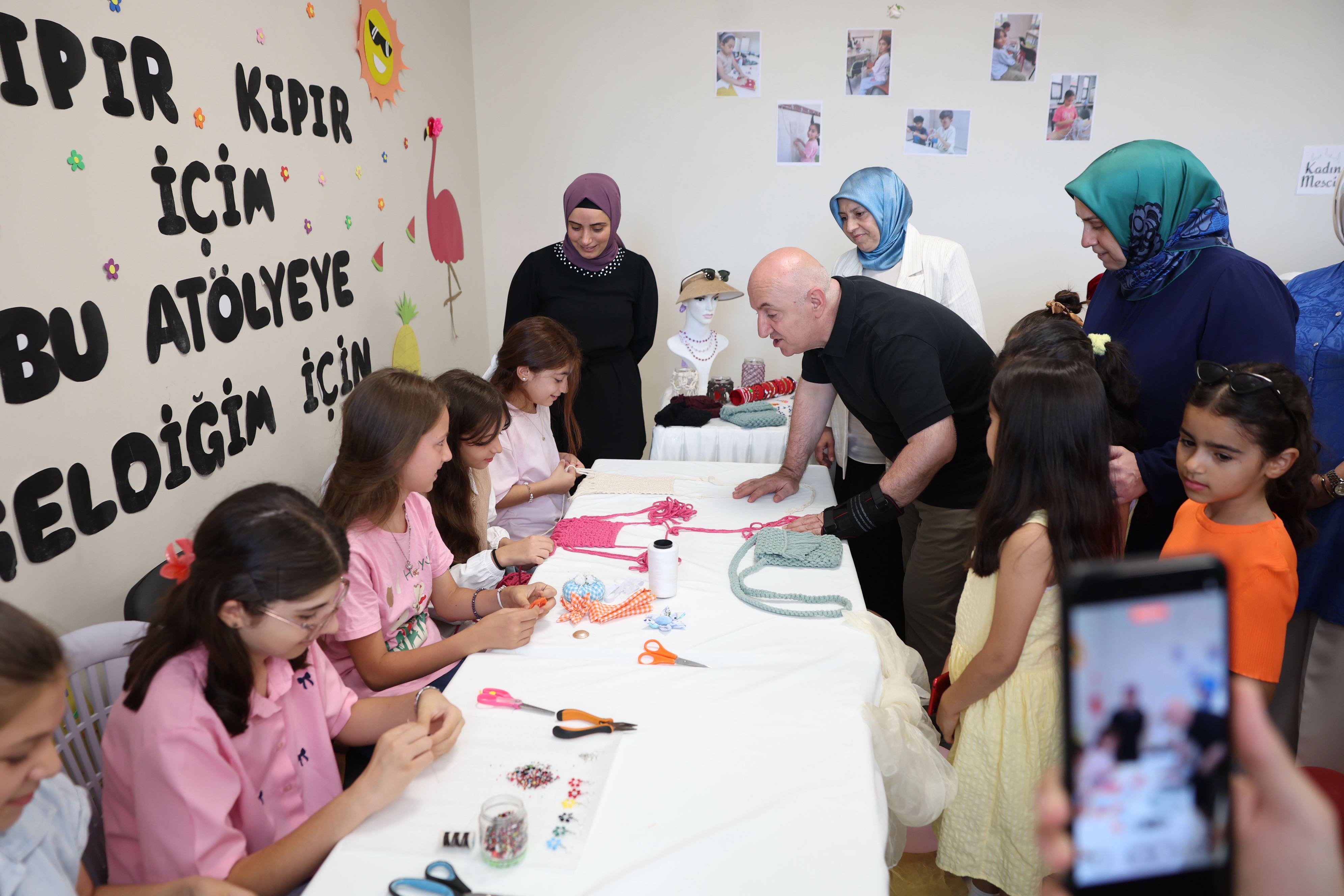 Darıca Yaz Atölyelerinde Minikler Yeteneklerini Sergiledi (4)