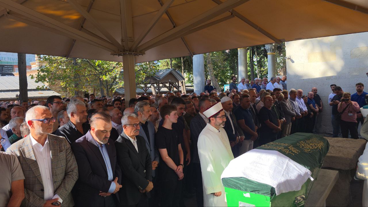 Eski Milletvekili Cemalettin Kaflı, Gebze’de Toprağa Verildi (2)