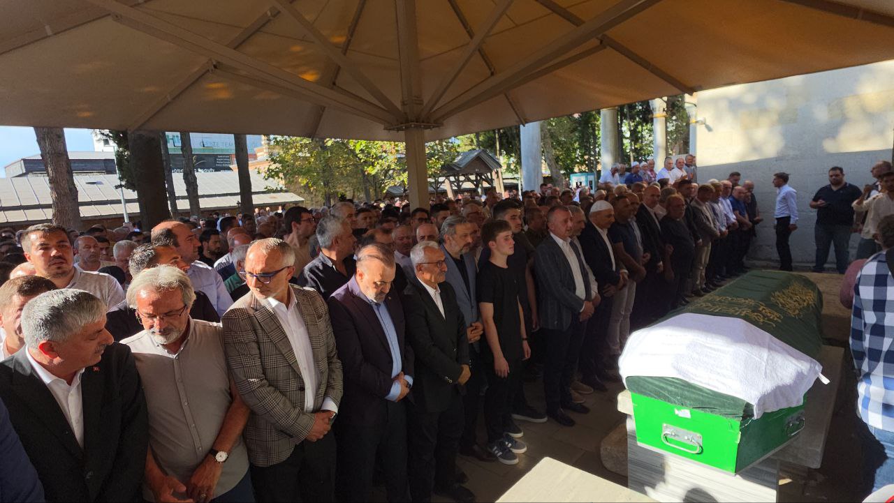 Eski Milletvekili Cemalettin Kaflı, Gebze’de Toprağa Verildi (3)