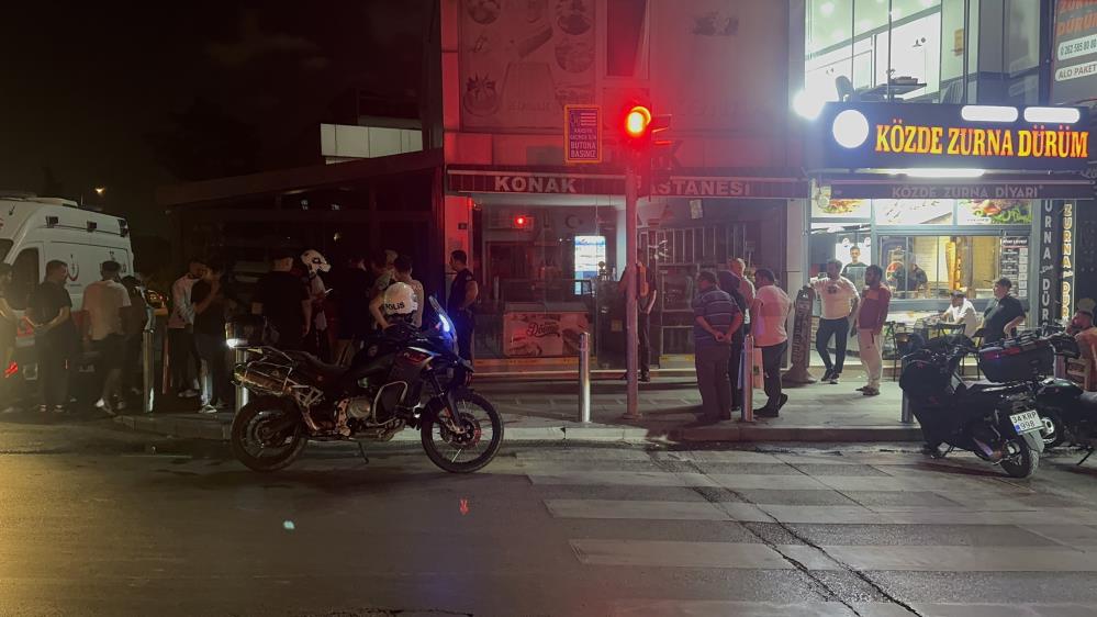 Gebze’de Sokak Ortasında Bıçaklı Kavga Yaralı Ve Zanlı Firarda (4)