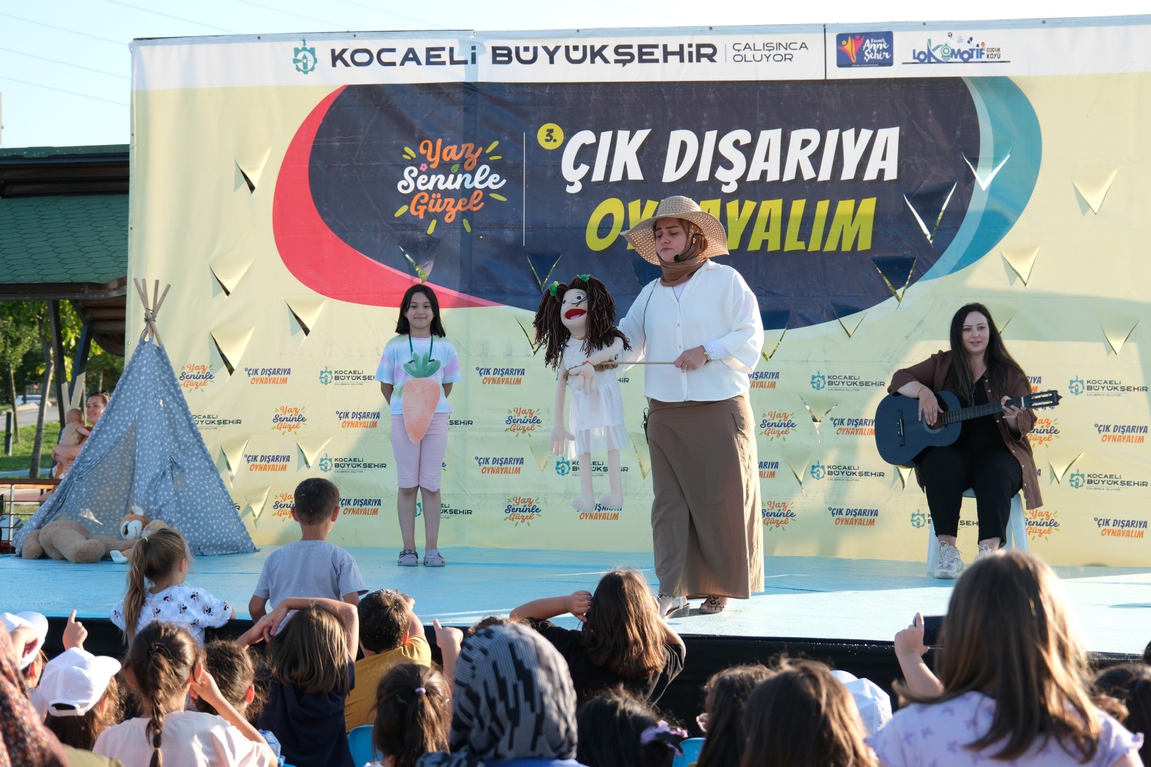 Gölcük Millet Bahçesi Çocuk Kahkahalarıyla Şenlendi (12)