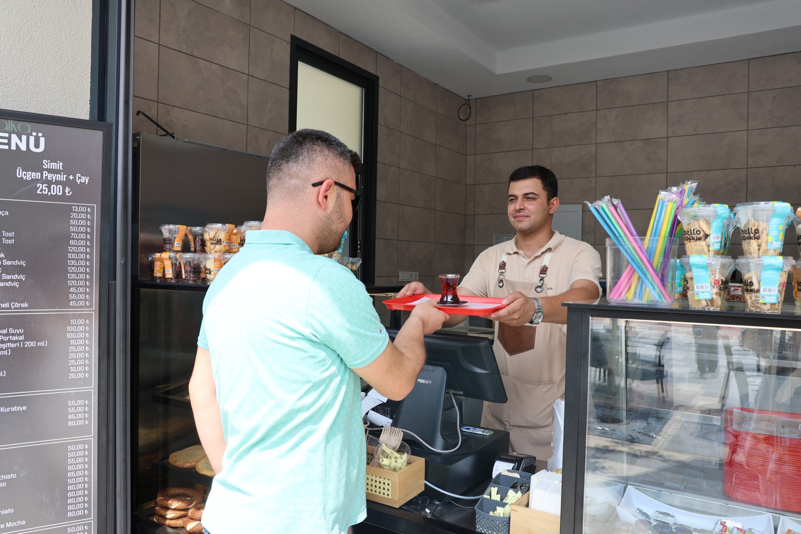 Halka Kafe, Mola Park'ta Hizmete Girdi (1)