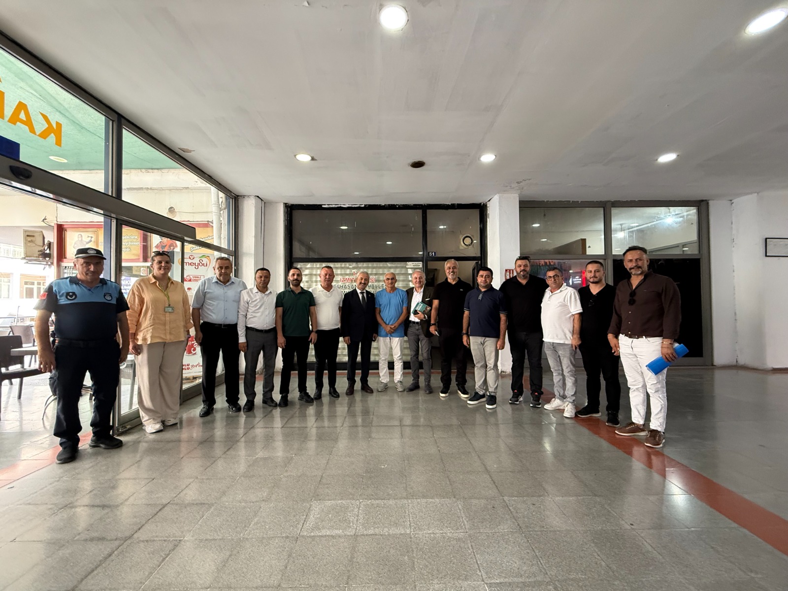 İzmit Belediyesi Hacıhasan’da Vatandaşı Dinledi 1