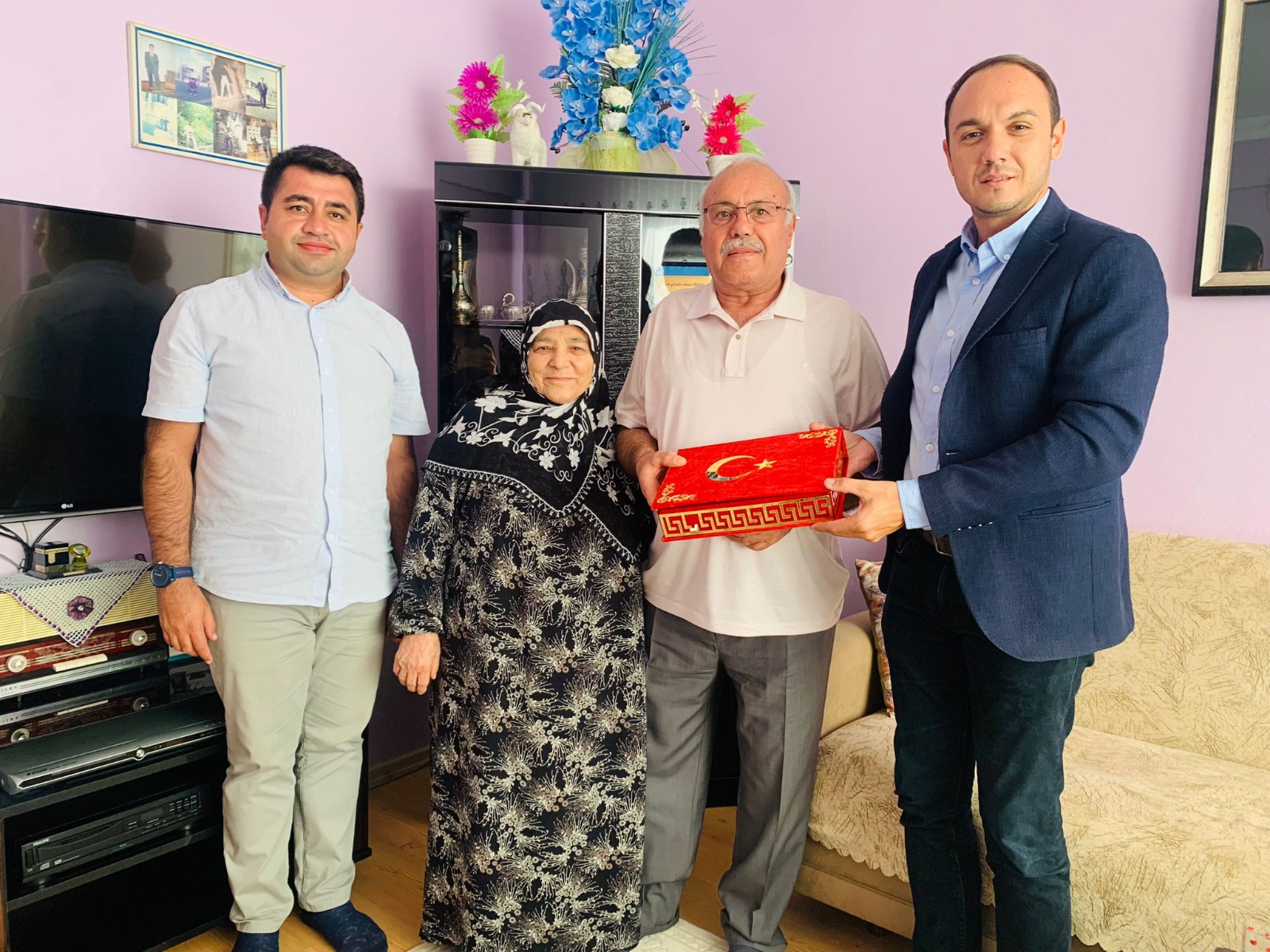 İzmit Belediyesinden Kıbrıs Gazilerine Anlamlı Ziyaret (1)