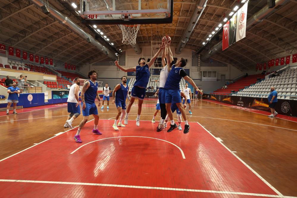 Kağıtspor, 1. Lig İçin Gün Gün Güçleniyor (3)