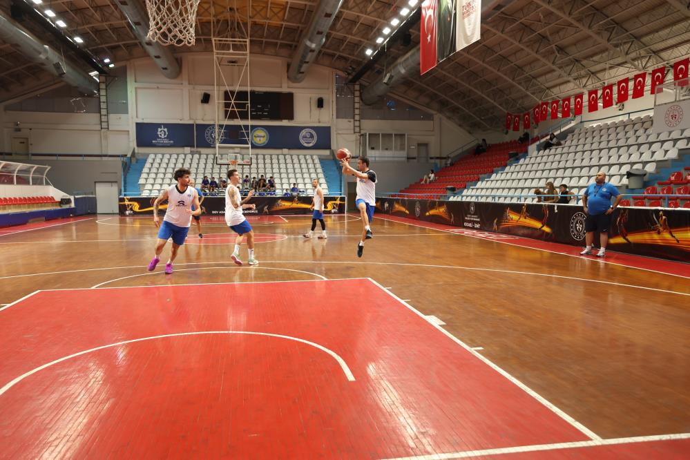 Kağıtspor, 1. Lig İçin Gün Gün Güçleniyor (4)