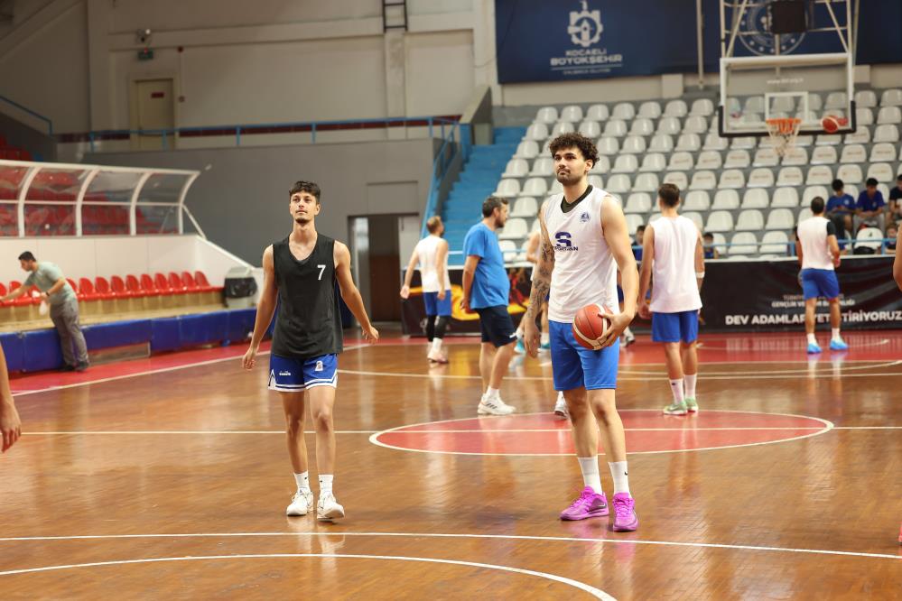 Kağıtspor, 1. Lig İçin Gün Gün Güçleniyor (9)