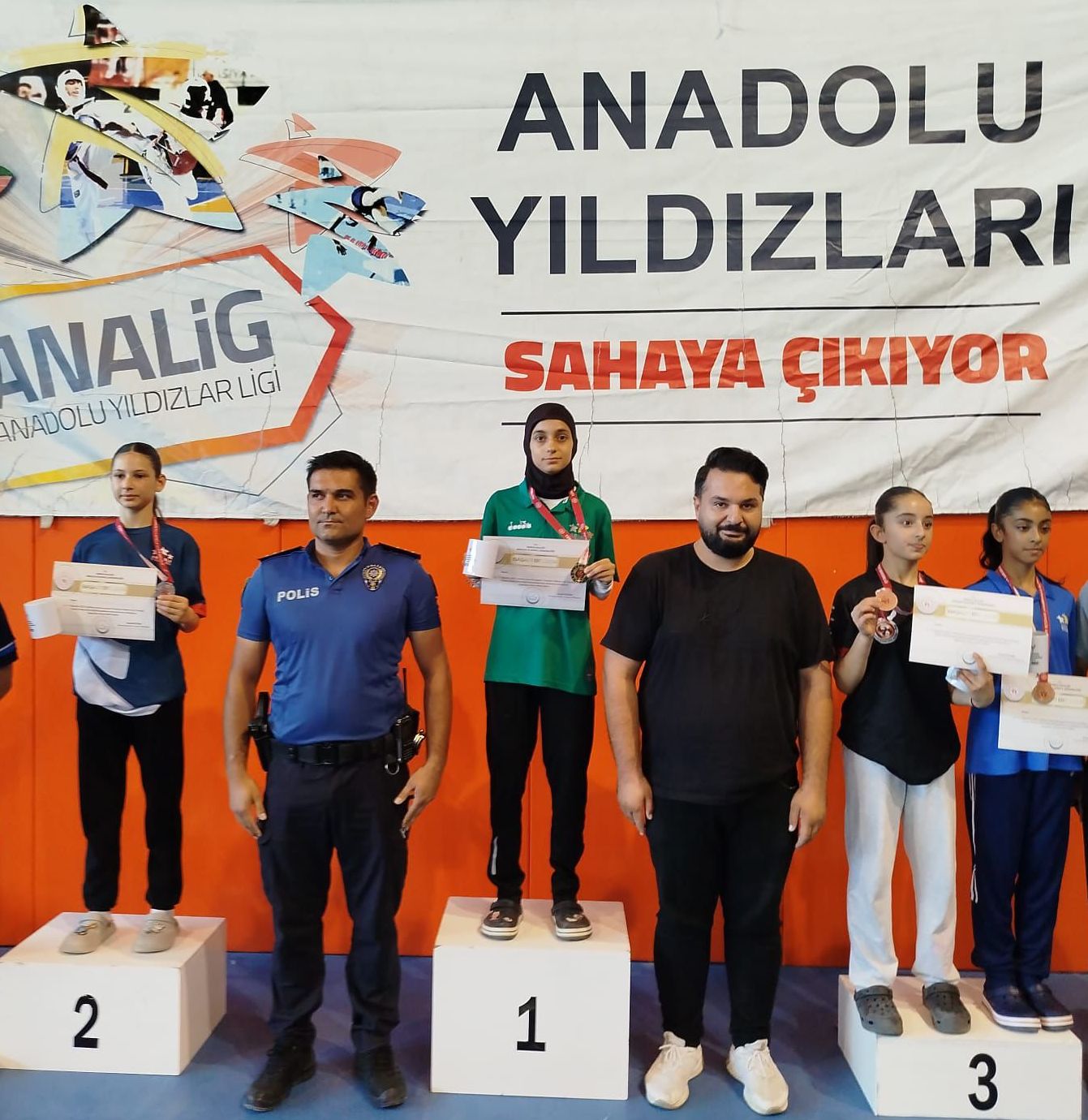 Karatede Körfezli Leylanur Türkiye Şampiyonu (2)
