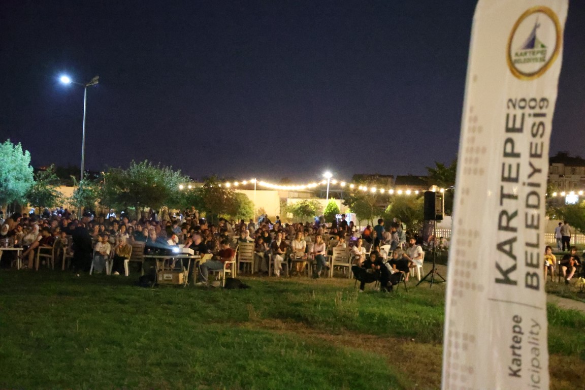 Kartepe’de Yaz Akşamlarına Nostaljik Açık Hava Sineması Keyfi (6)