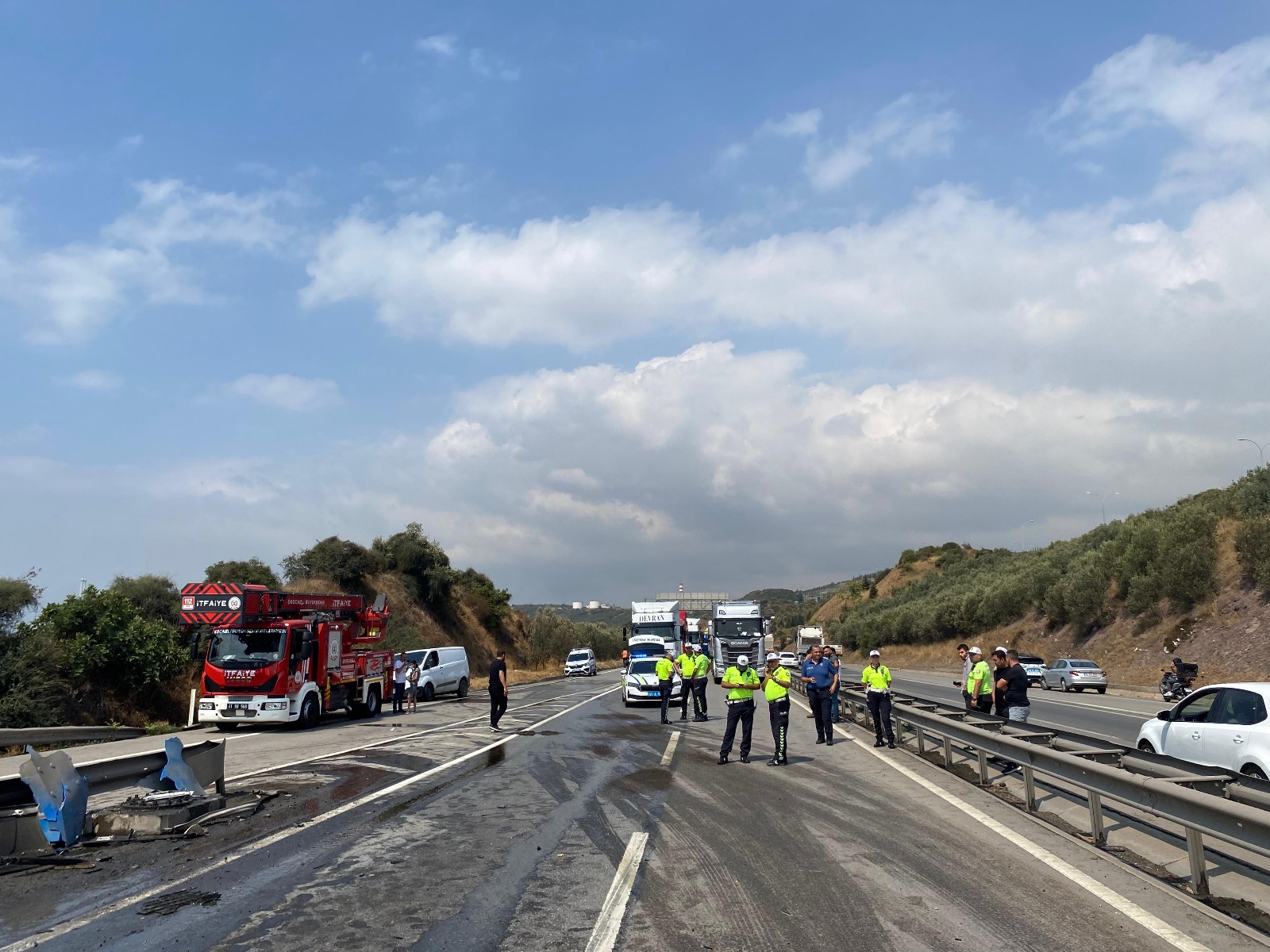 Kocaeli D 100’De Faciadan Dönüldü! 1 Yaralı 03