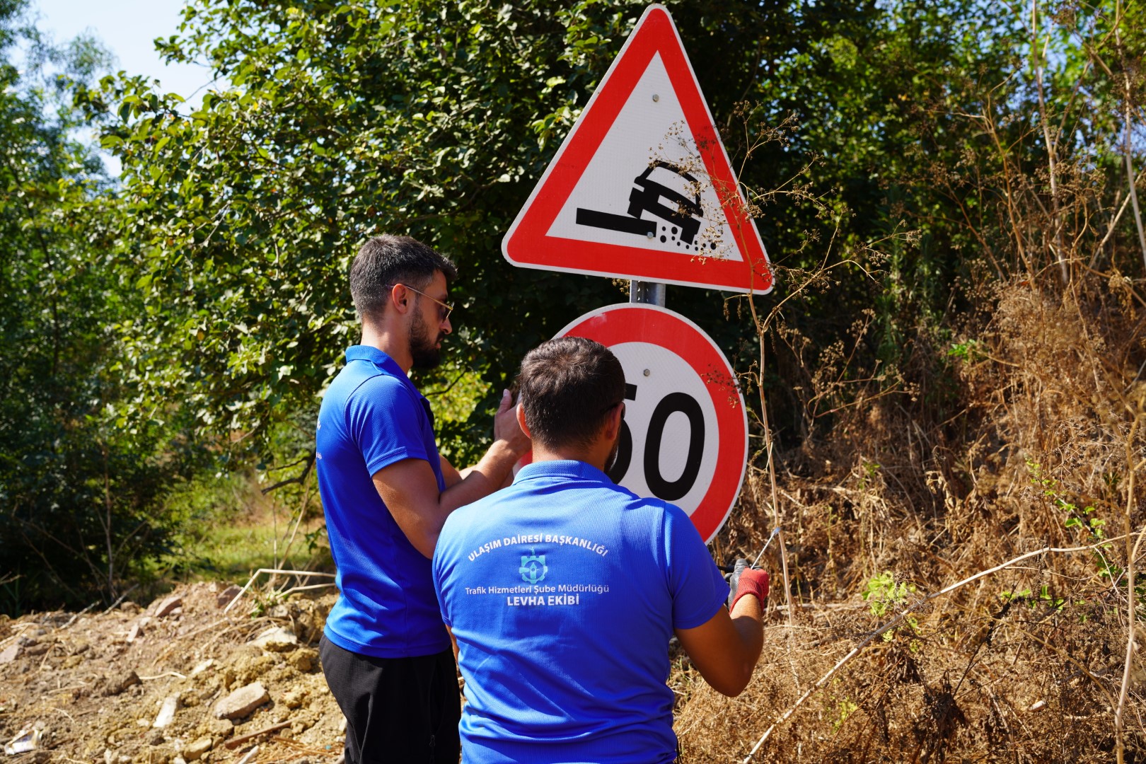 Kocaeli Kırsalında Güvenlik Artıyor 4 Bin Yeni Trafik Levhası (3)