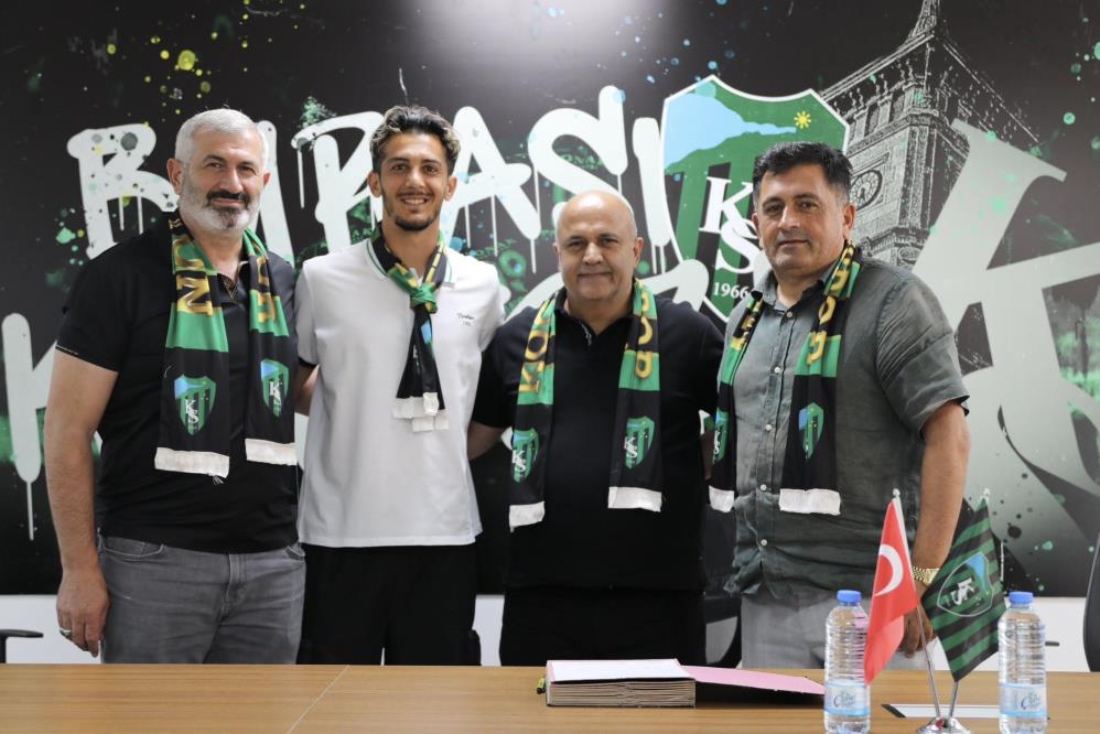 Kocaelispor, Tayfur Bingöl Ile 2+1 Yıllık Sözleşme İmzaladı (2)