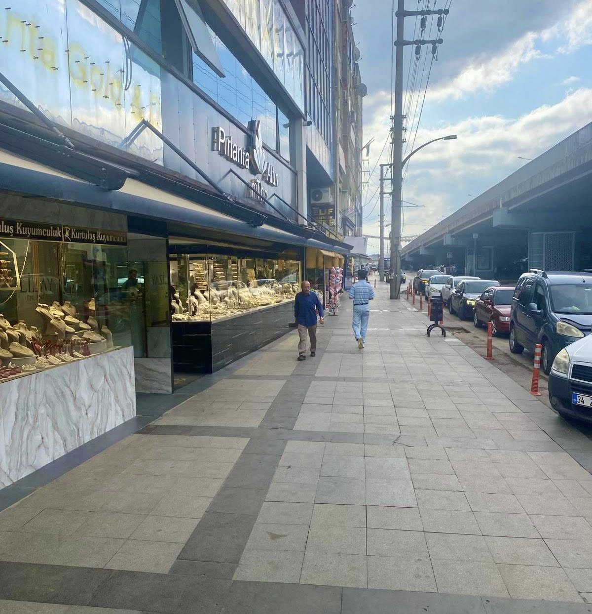 Körfez’de Kaldırım İşgallerine Karşı Zabıta Denetimleri Sürüyor (2)