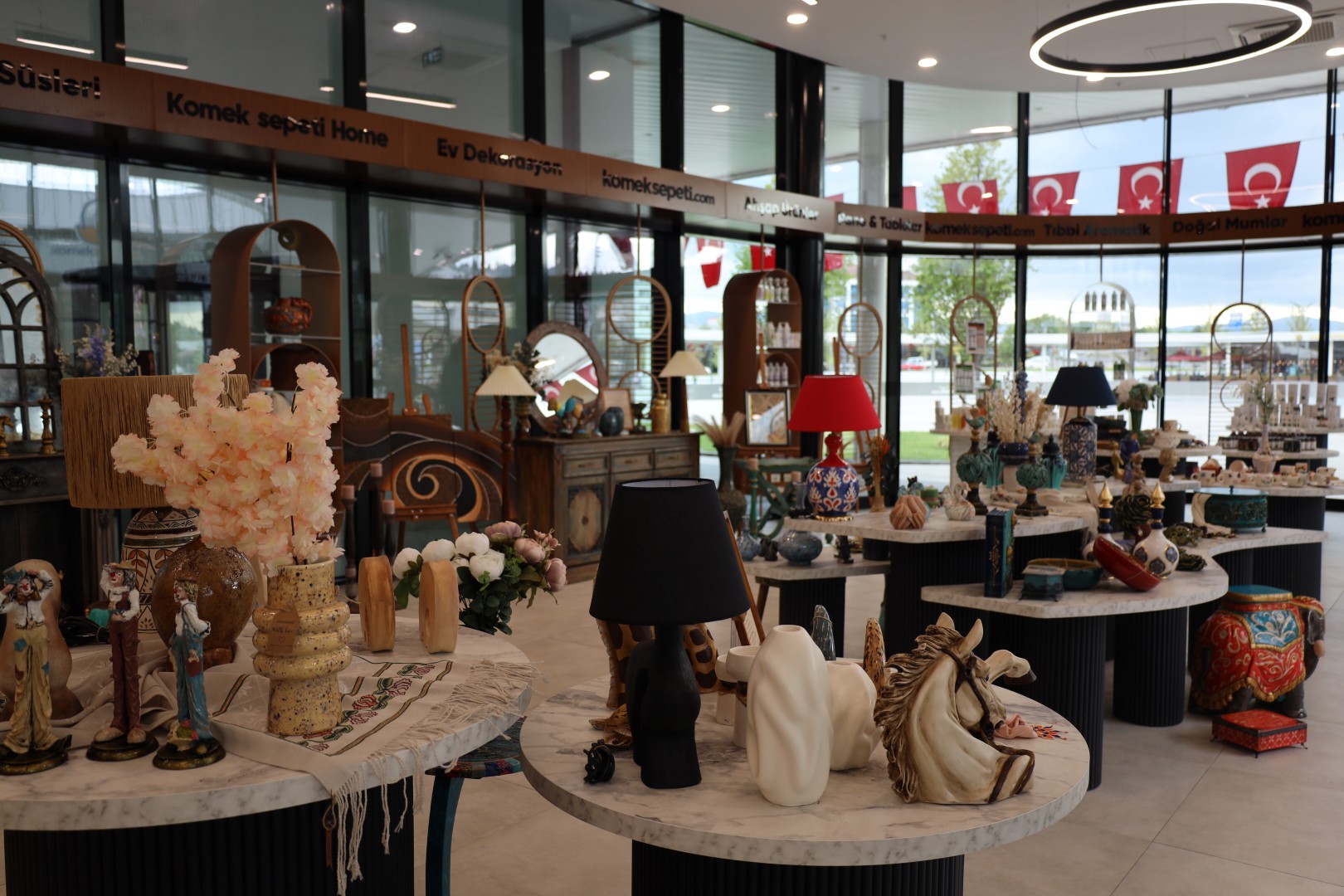 Meydan Store’da Kadın Emeği Halk İle Buluştu 1