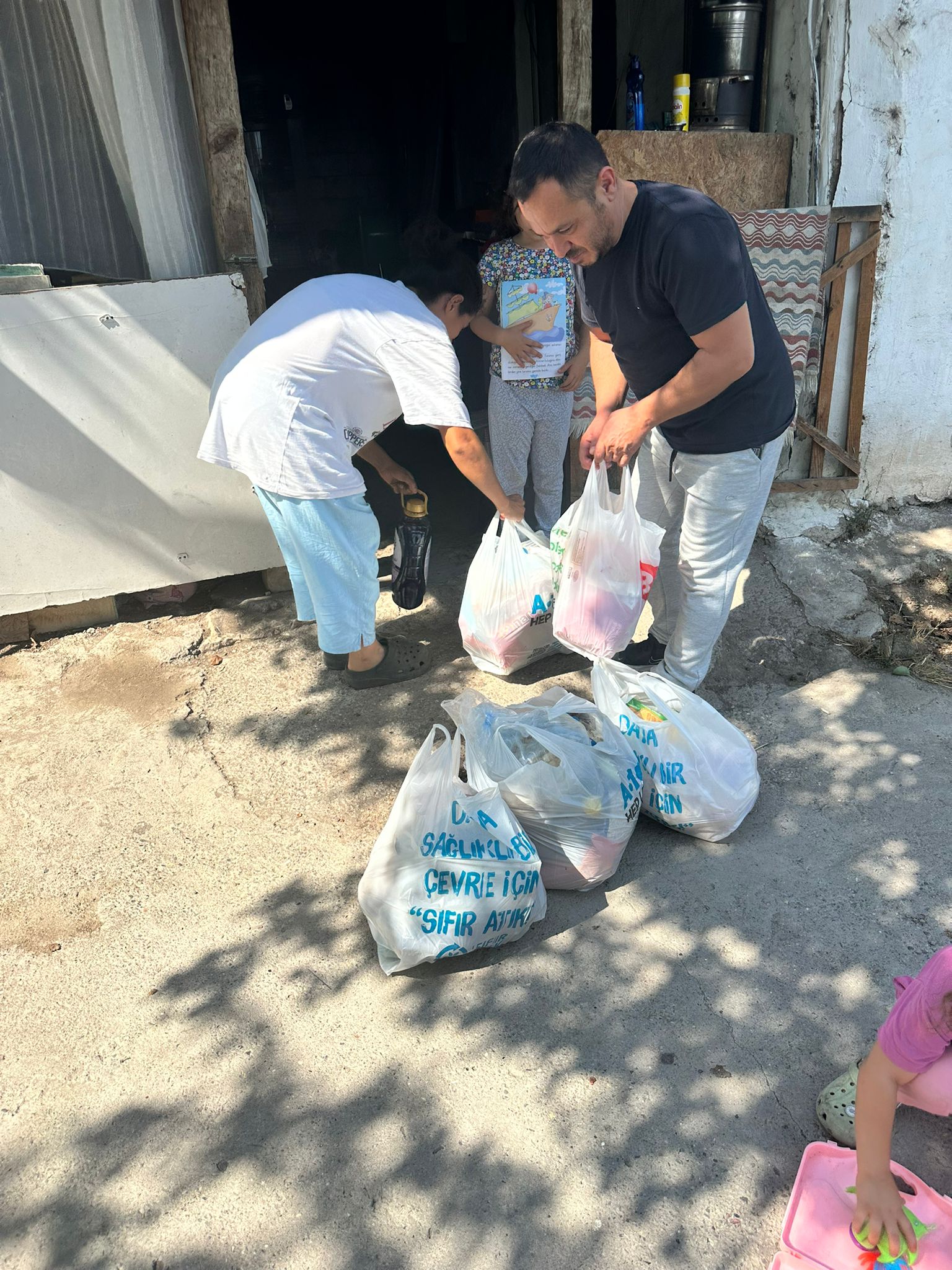 Şahin, Büyükşehir Ve İzmit'e Çattı (1)