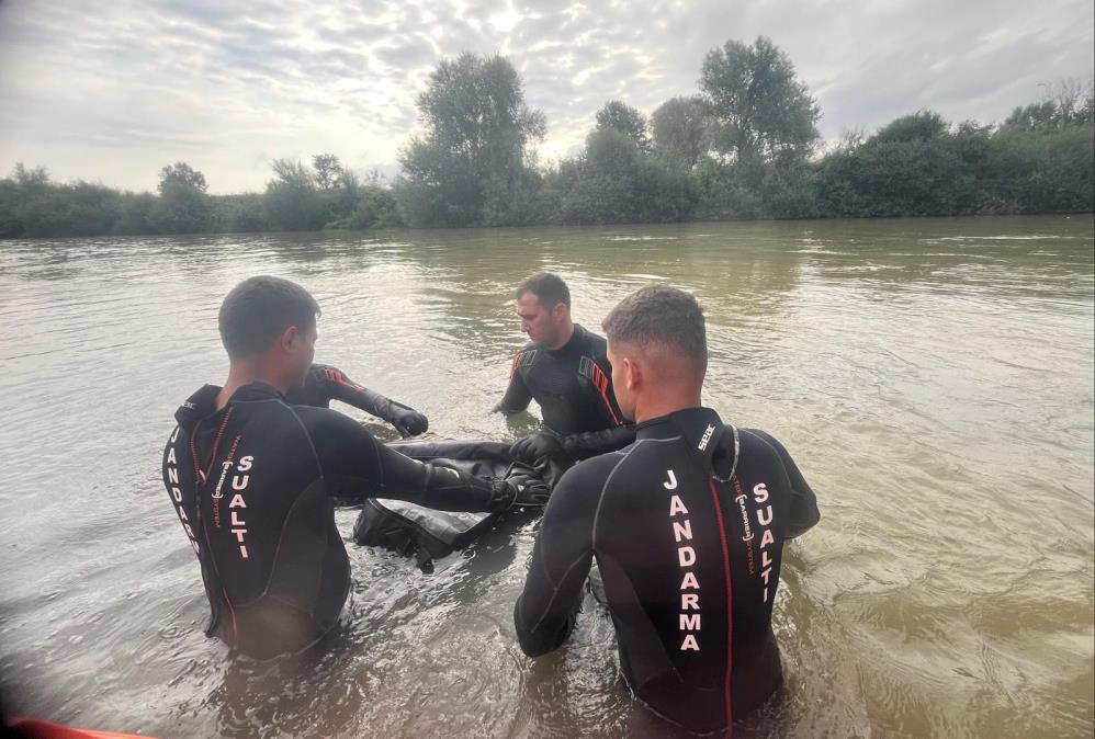 Sakarya Nehri'nde Kaybolan Genç, 3 Gün Sonra Ölü Bulundu (3)