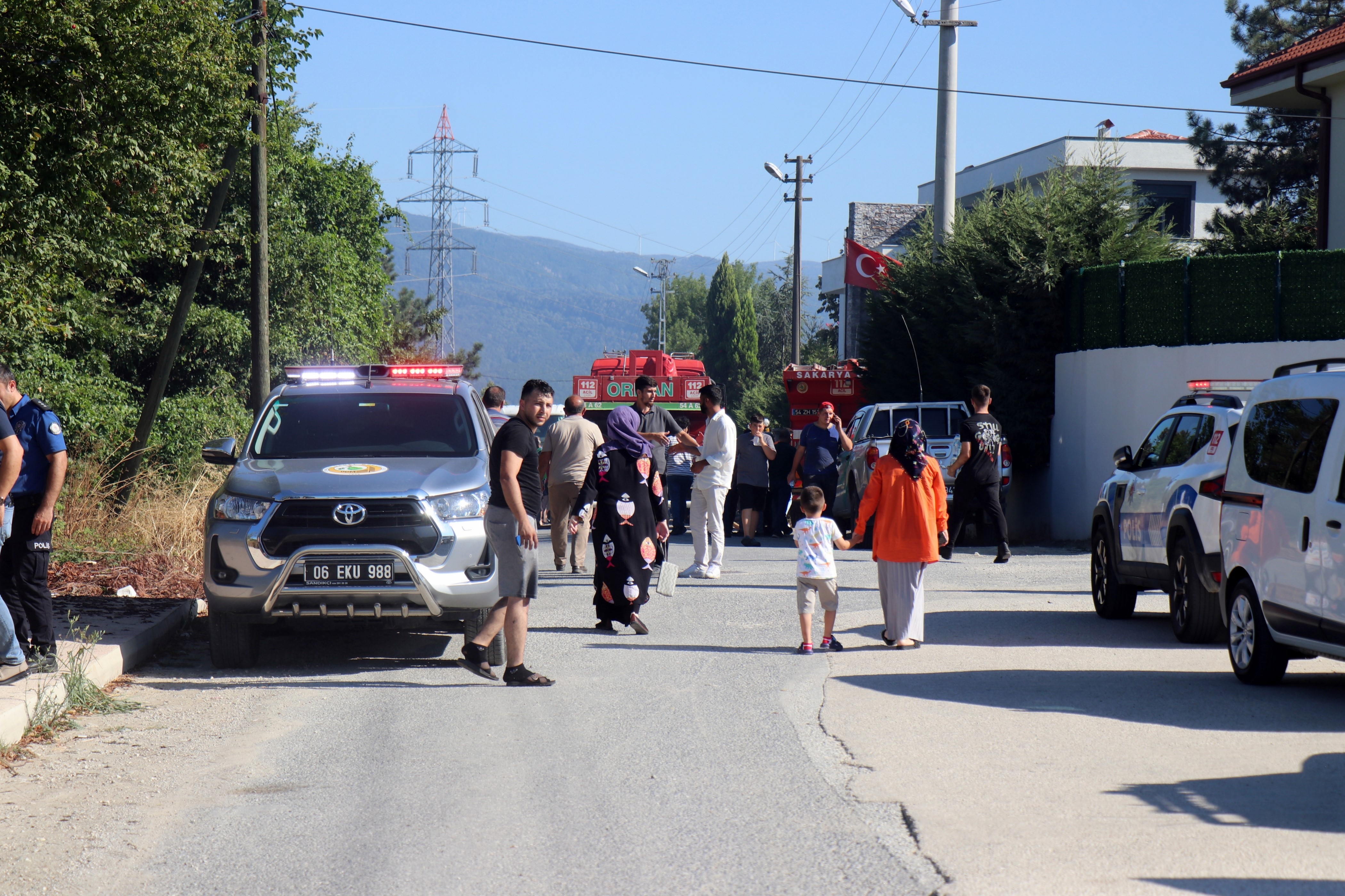 Sakarya’da Yangın Paniği! Halk Seferber Oldu 11