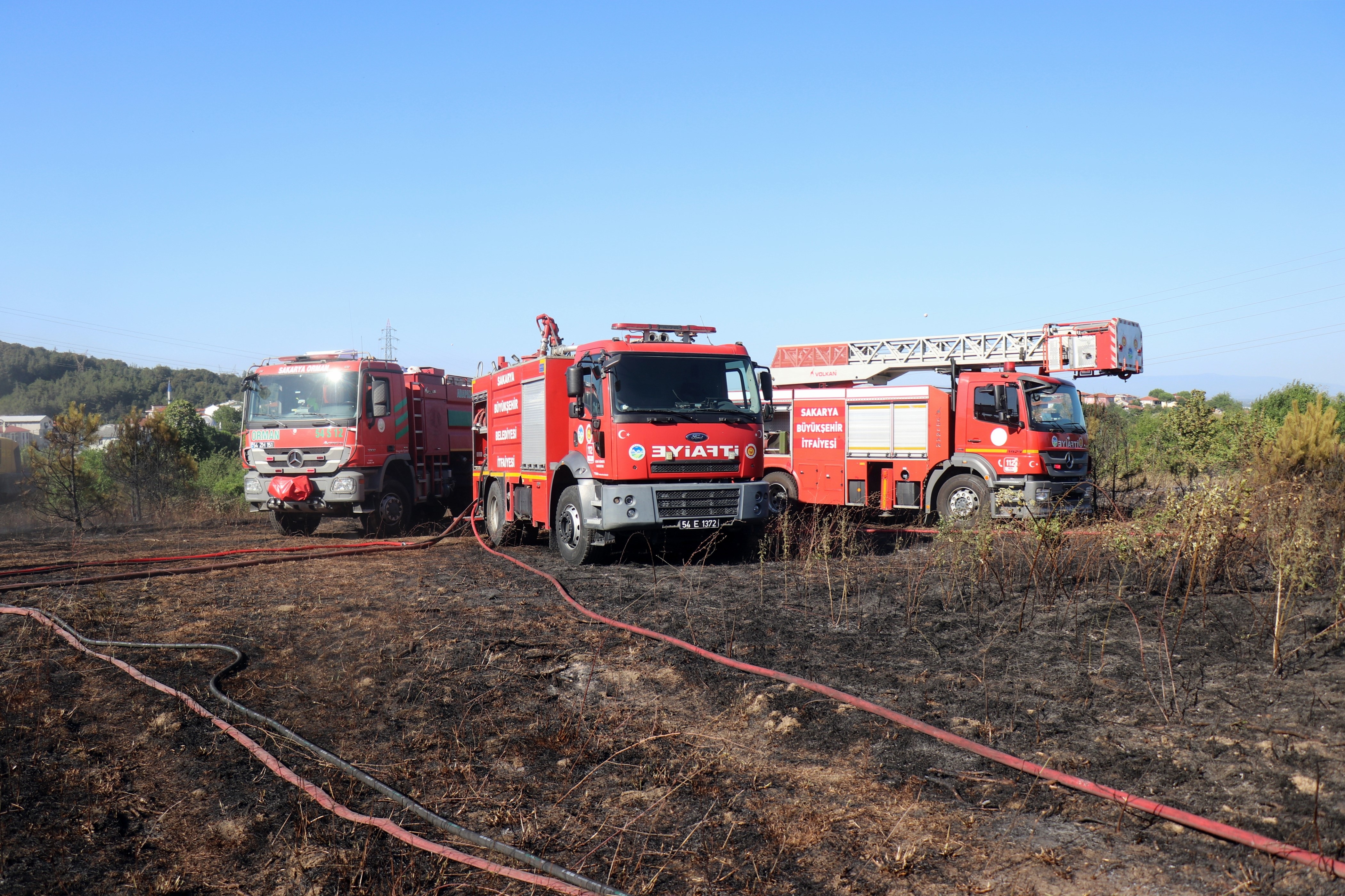 Sakarya’da Yangın Paniği! Halk Seferber Oldu 14