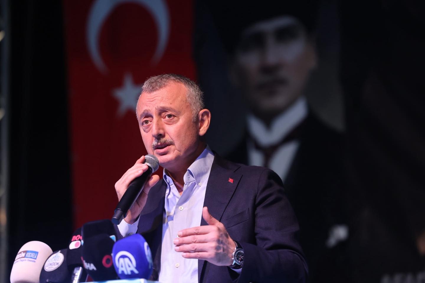 Tahir Büyükakın “Tüm Şartlar Hazır, Bu Fırsat Kaçırılmamalı” 4