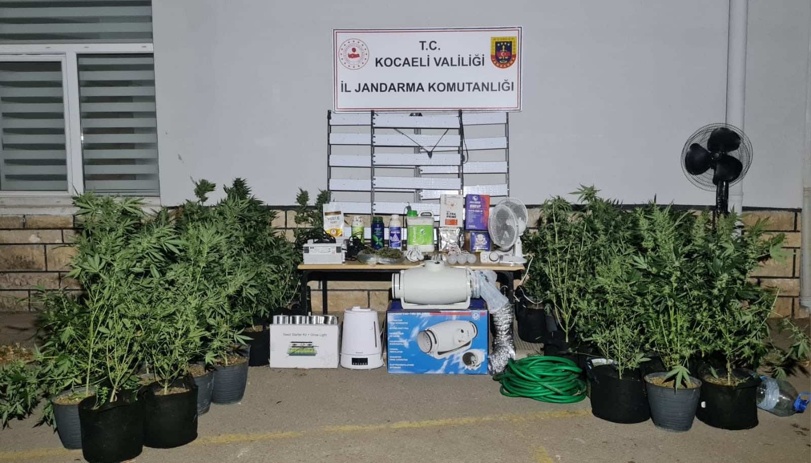 Uyuşturucu Operasyonu! 3 Gözaltı (2)