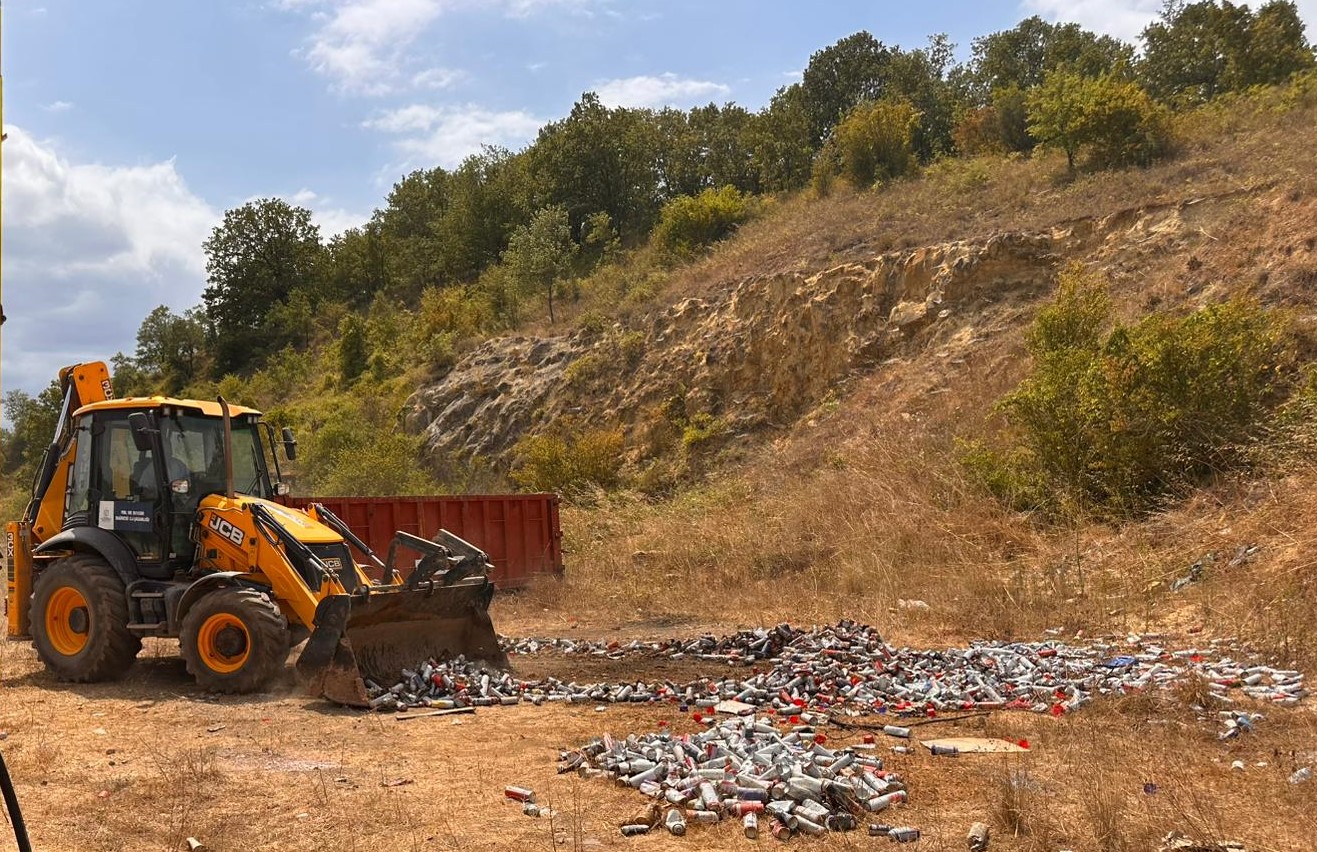 Yassıbağ’da Çevre Felaketi Önlendi! Büyükşehir Atıkları Bertaraf Etti (1)
