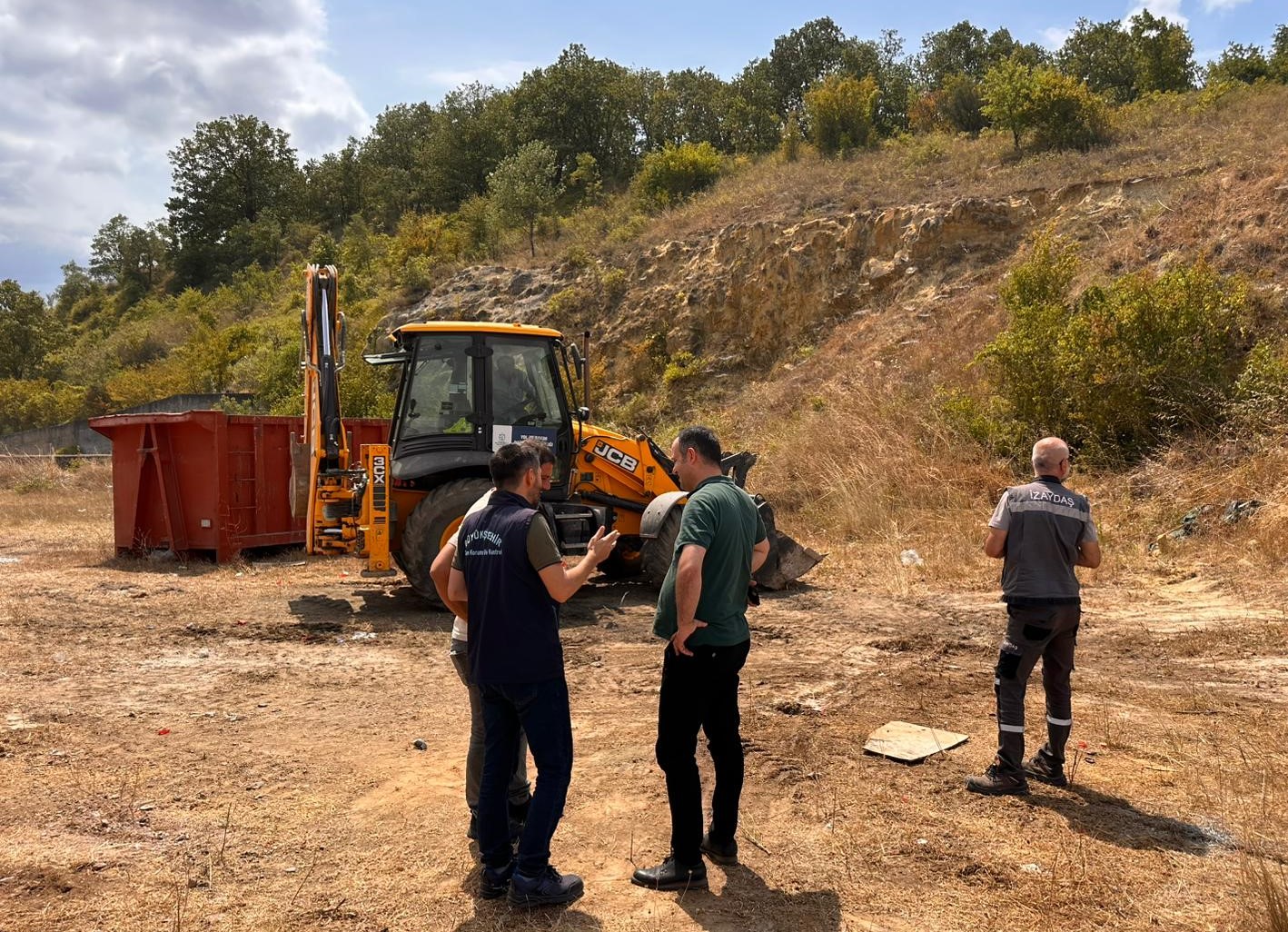 Yassıbağ’da Çevre Felaketi Önlendi! Büyükşehir Atıkları Bertaraf Etti (3)