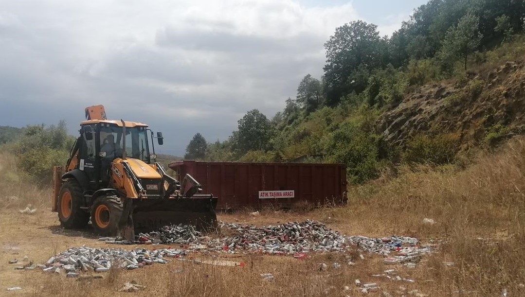 Yassıbağ’da Çevre Felaketi Önlendi! Büyükşehir Atıkları Bertaraf Etti (4)