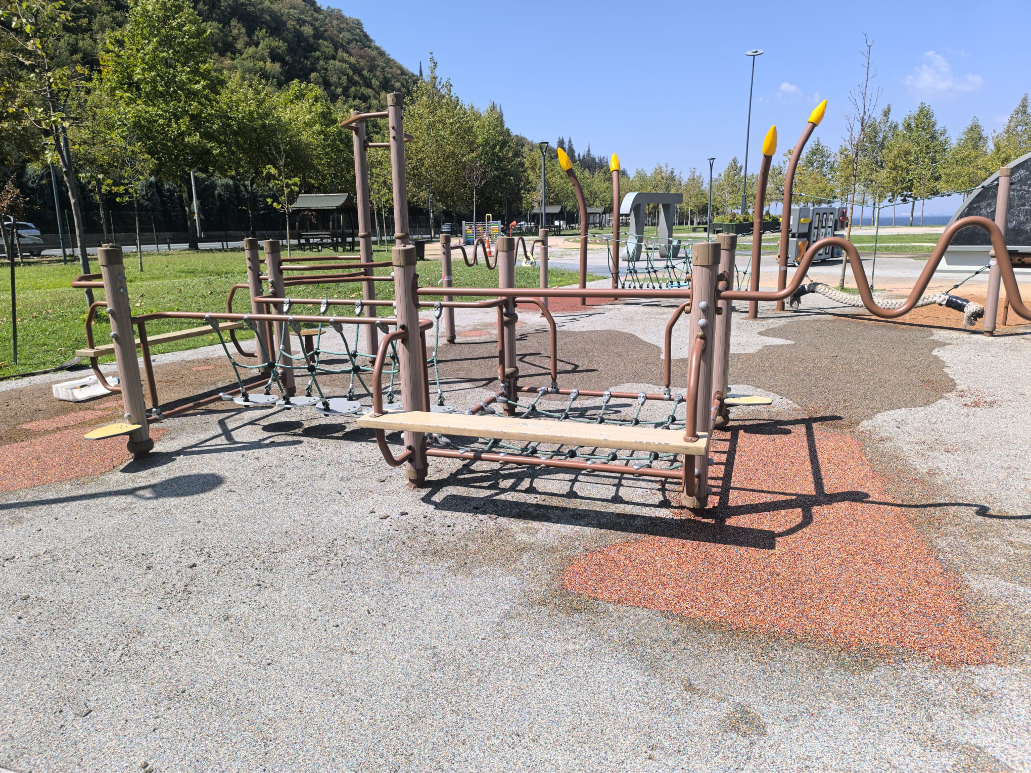 Aktif Park Yenilendi! Zeminler Daha Estetik Ve Güvenli Hale Geldi (3)