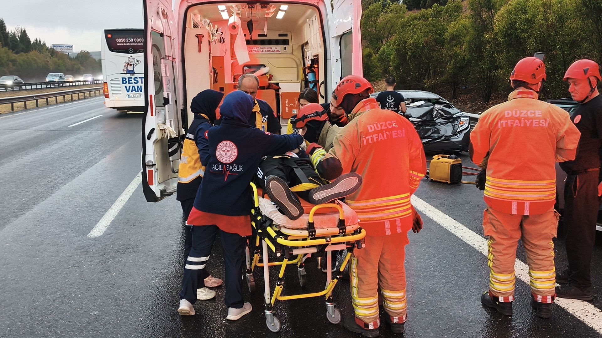 Anadolu Otoyolu’nda Feci Kaza! 5 Yaralı 04