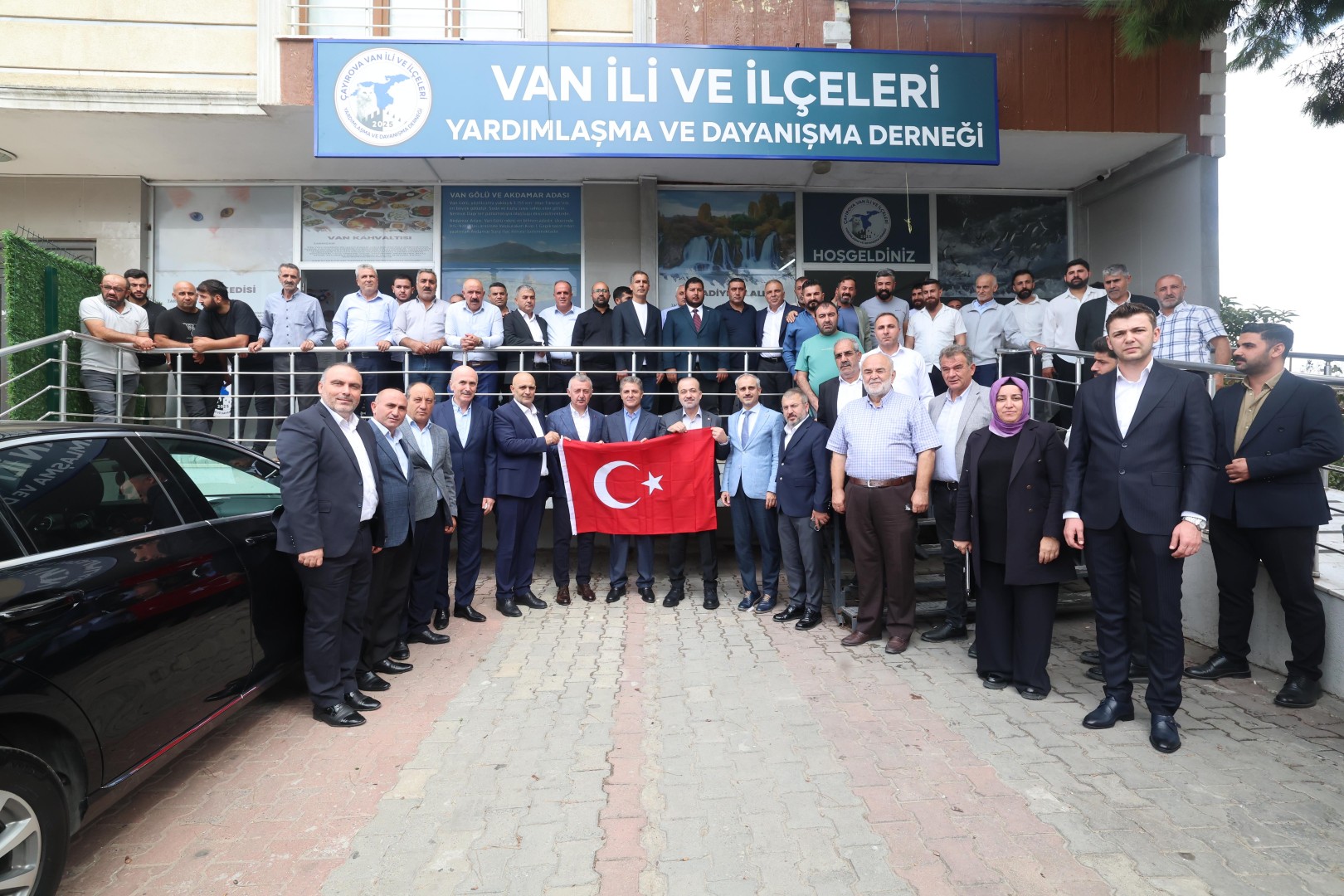 Başkan Büyükakın Muş Ve Van Derneklerini Ziyaret Etti 4