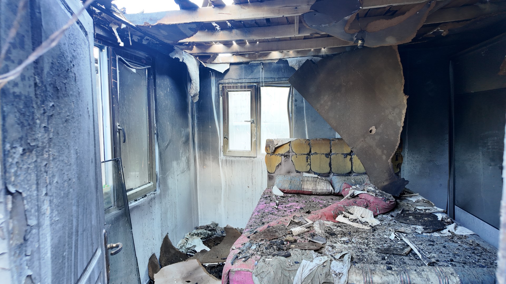 Büyükşehir'den Evi Yanan Vatandaşa Yardım Eli (2) (Büyük)
