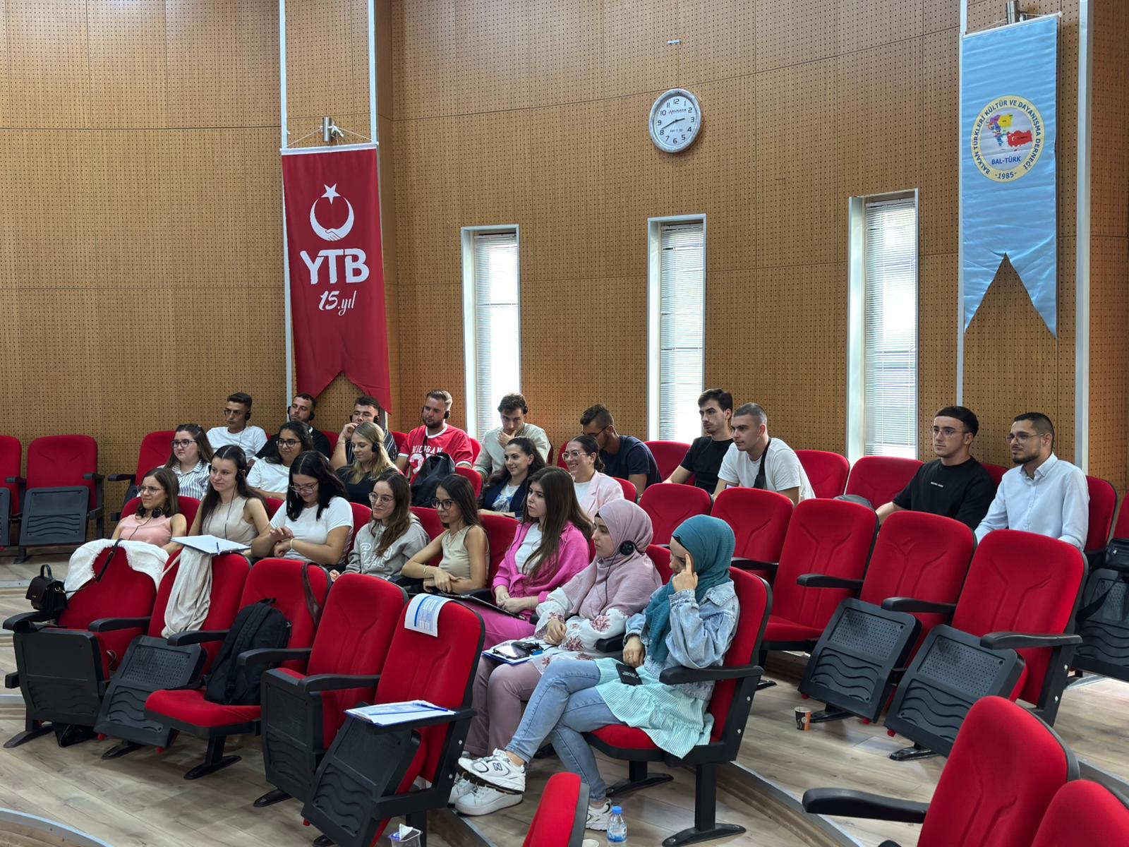 Büyükşehir’den Soydaş Gençlere Eğitim4