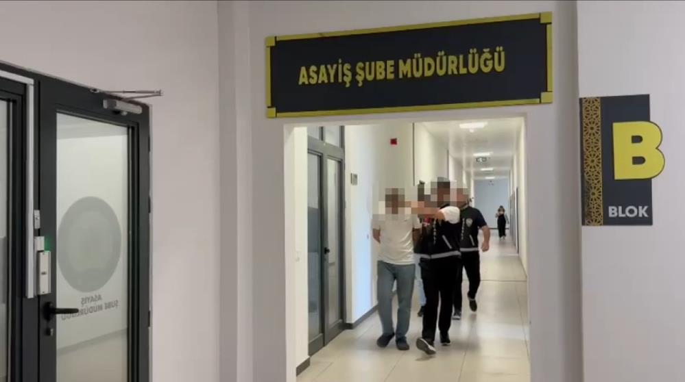 Çığır Açan Oto Hırsızlık Yöntemi! Derince’de Kiraladıkları Aracı Gps Ile Takip Edip Çaldılar (5)