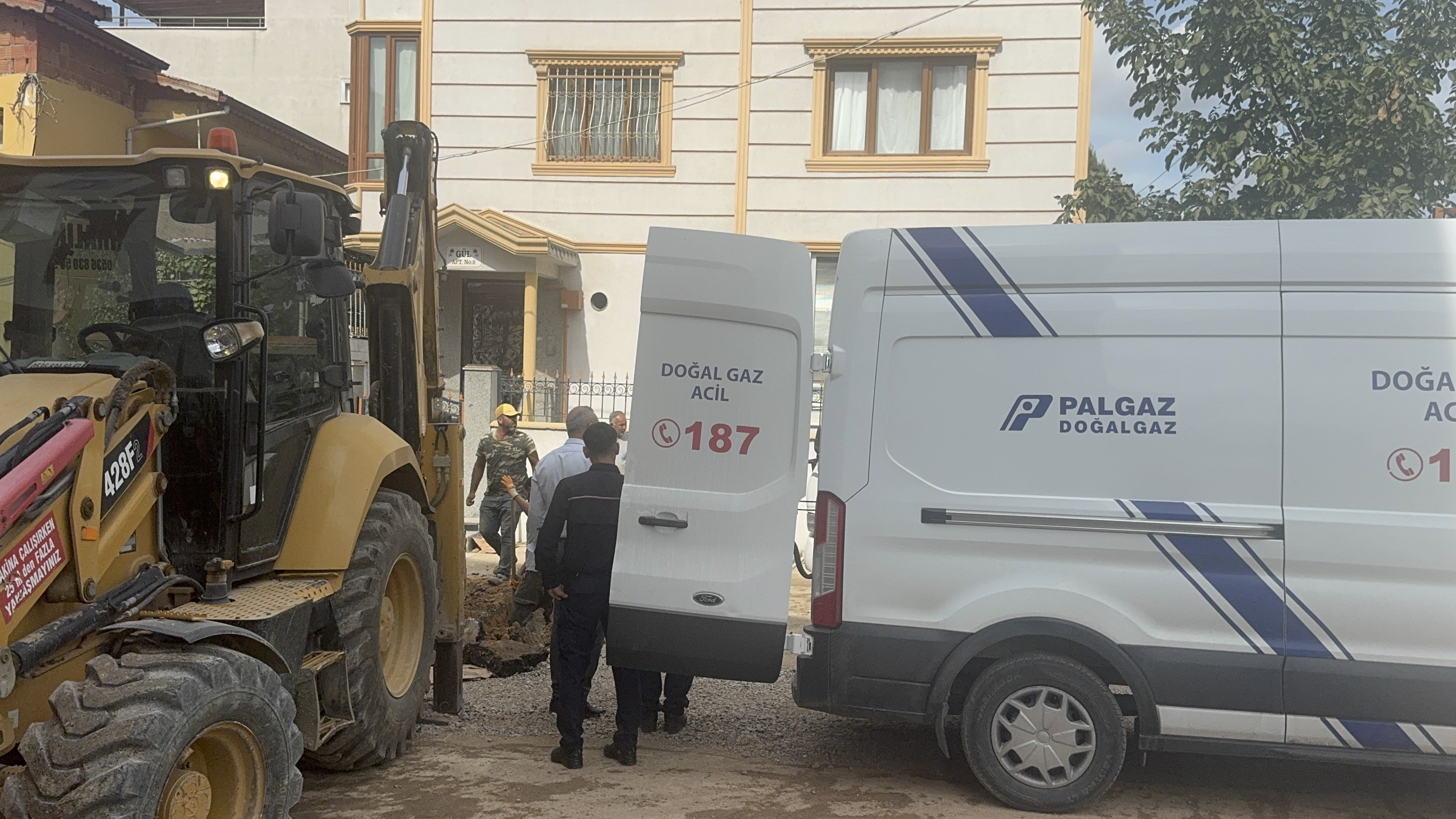 Darıca’da Doğalgaz Kesintisi! Ekipler Doğalgaz Hattını Deldi 02