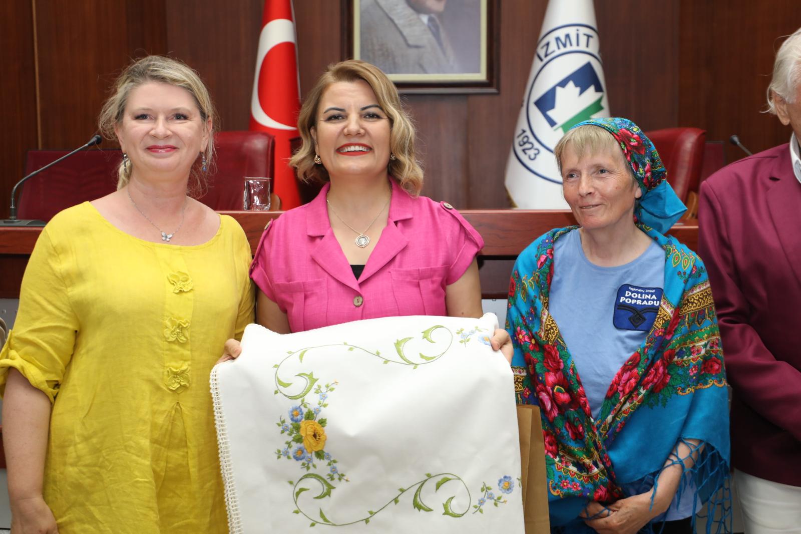 Dünya Folklor Birliği İzmit’te Buluştu! (3)