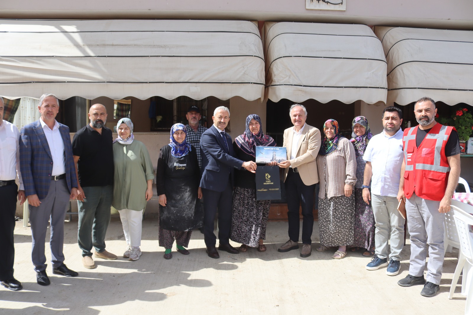 Durhasan'da Talepler Yerinde Incelendi, Yeni Projeler Planlandi (1)
