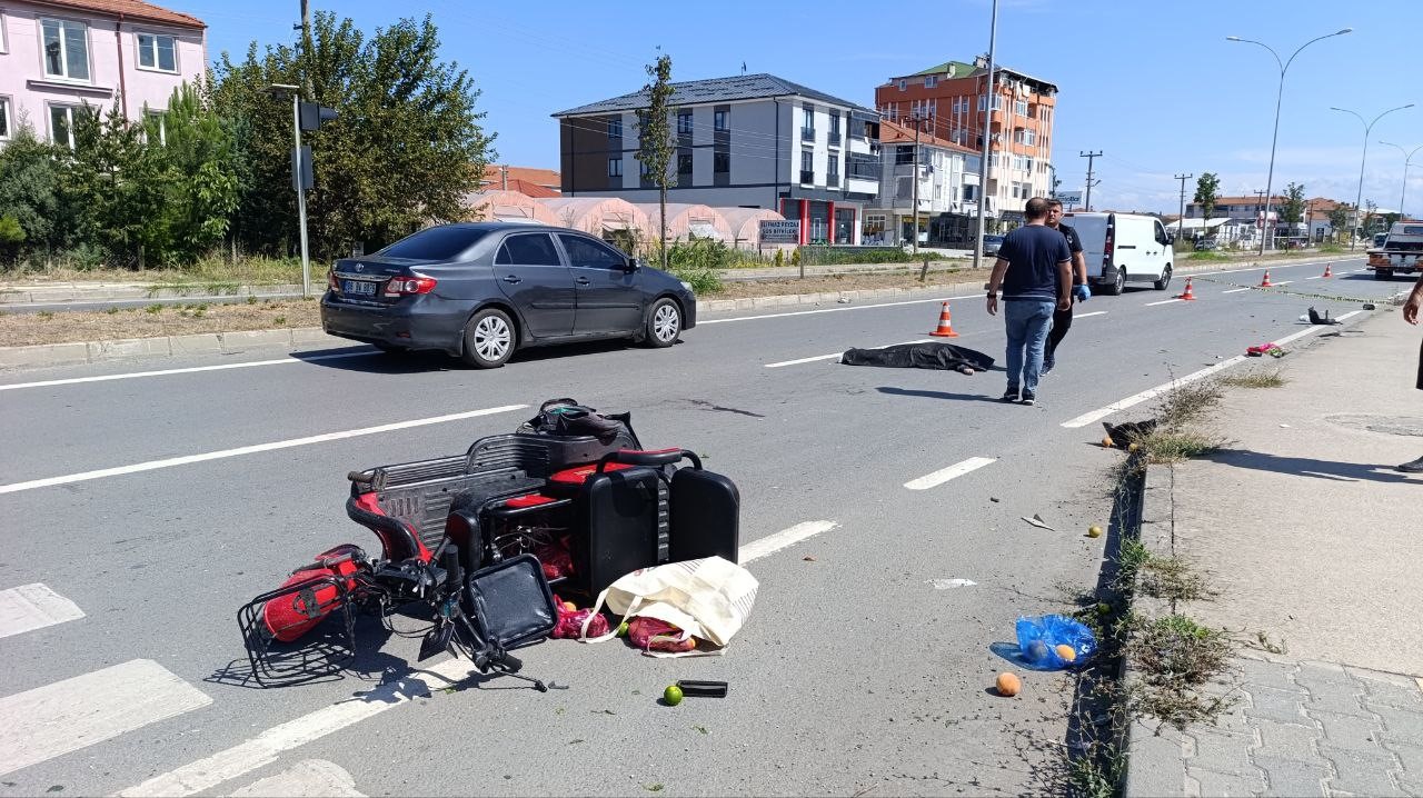 Feci Kaza! Anne Hayatını Kaybetti, Kızı Yaralı 03