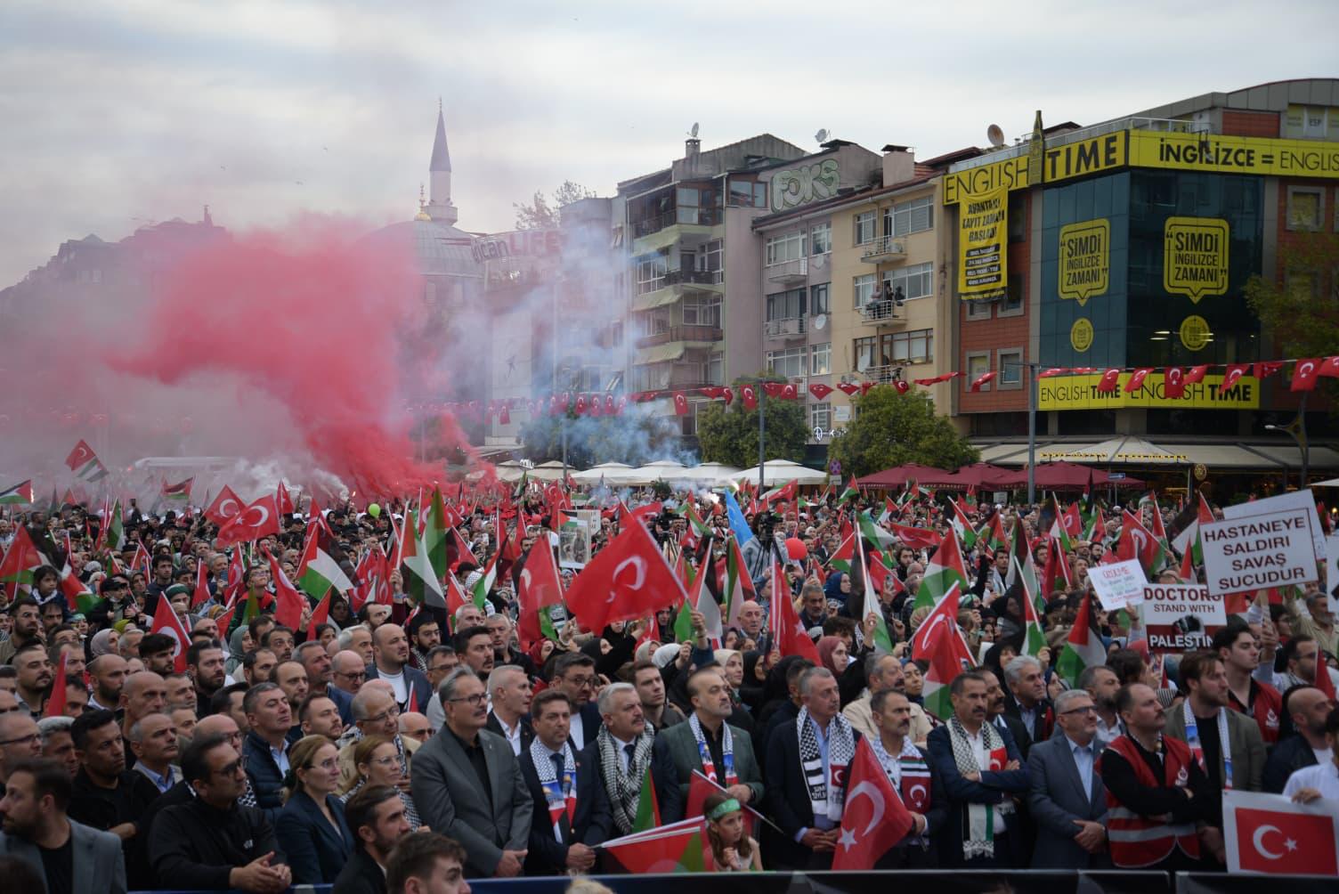 Filistin İçin İzmit Sokakları Tek Yürek Oldu! Sumud Filosuna Tam Destek (1)