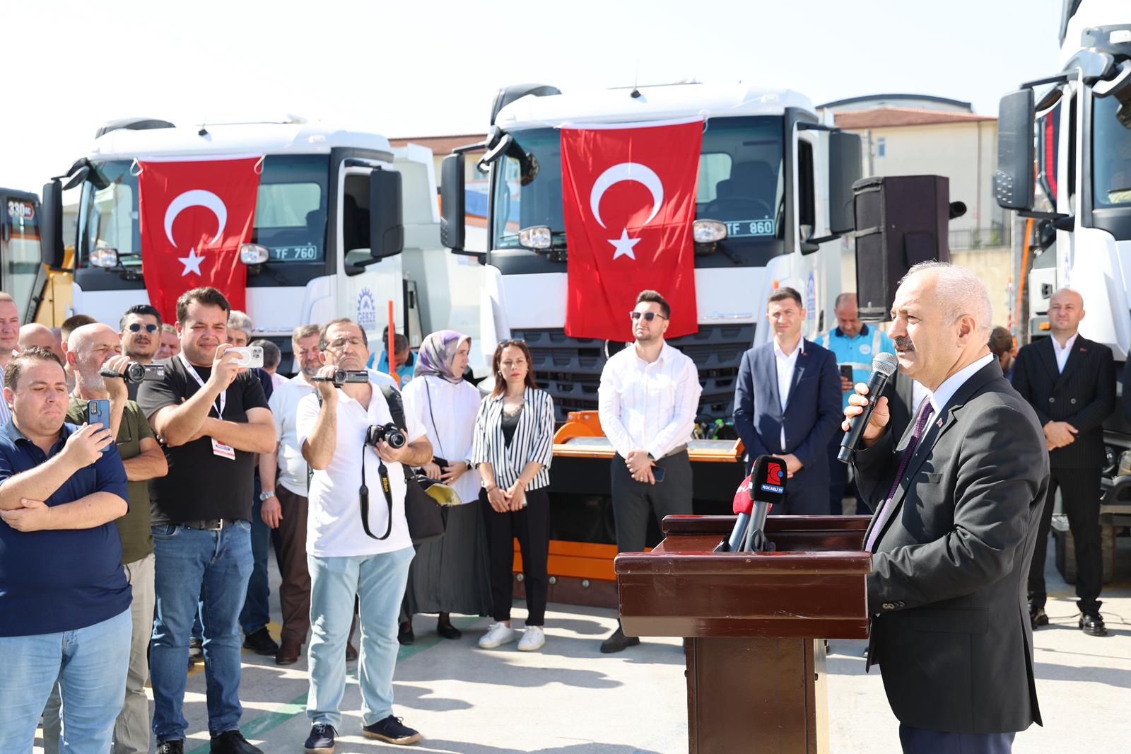 Gebze Belediyesi’ne 32 Yeni Araç Katıldı (1)